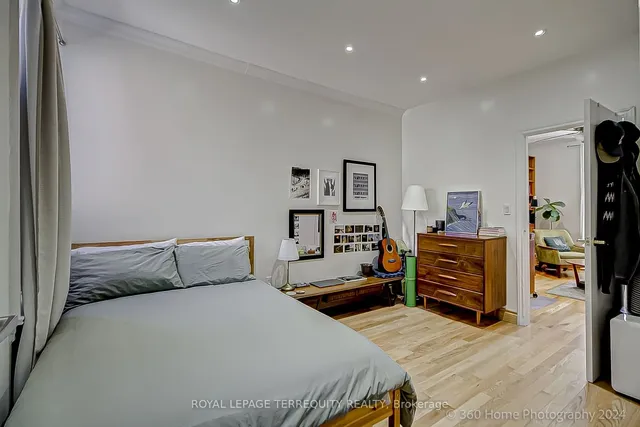 Additional property image - 10 Burnfield Ave