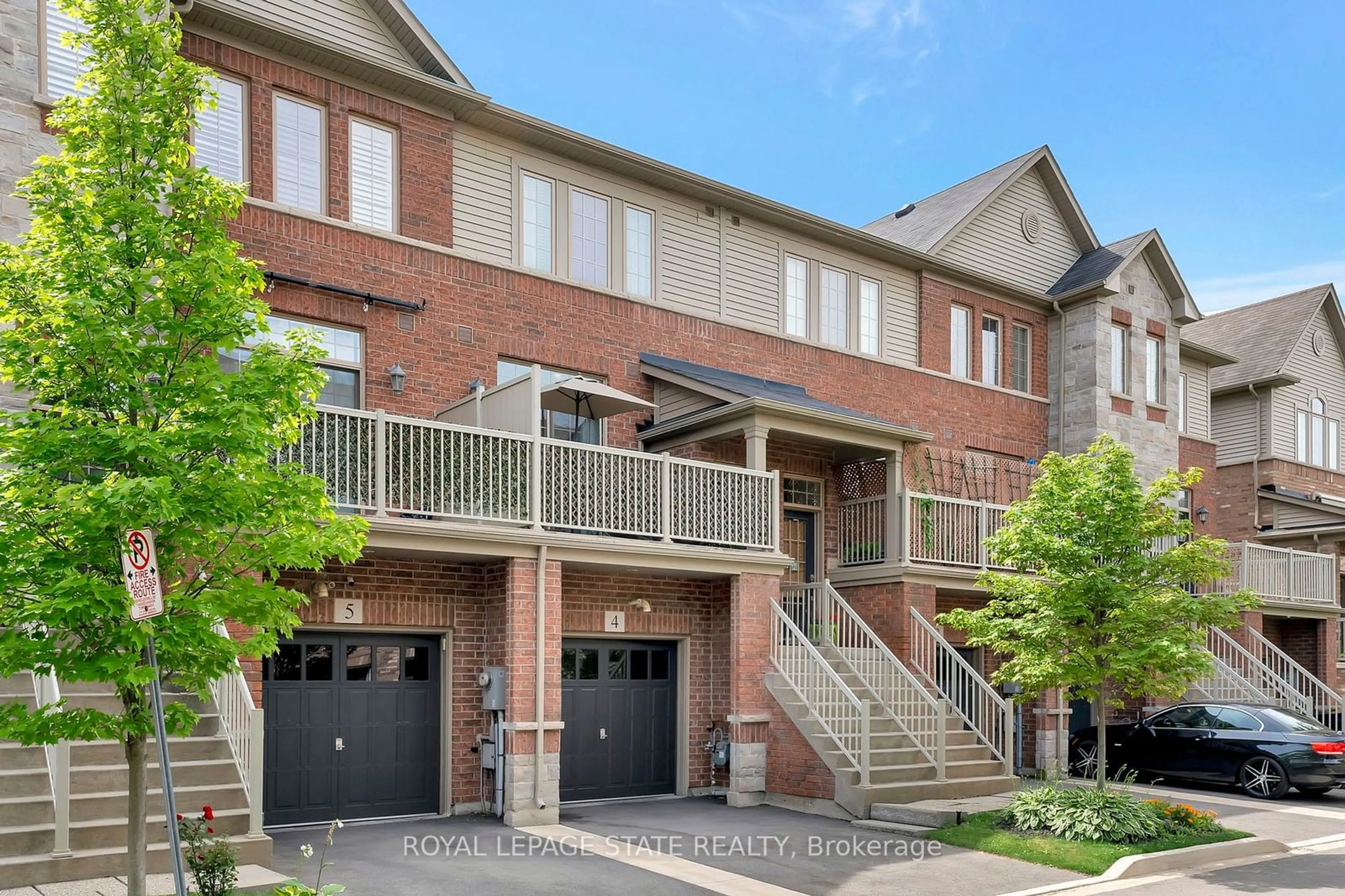 A pic from exterior of the house or condo for 4165 Upper Middle Rd #4, Burlington Ontario L7M 0V4