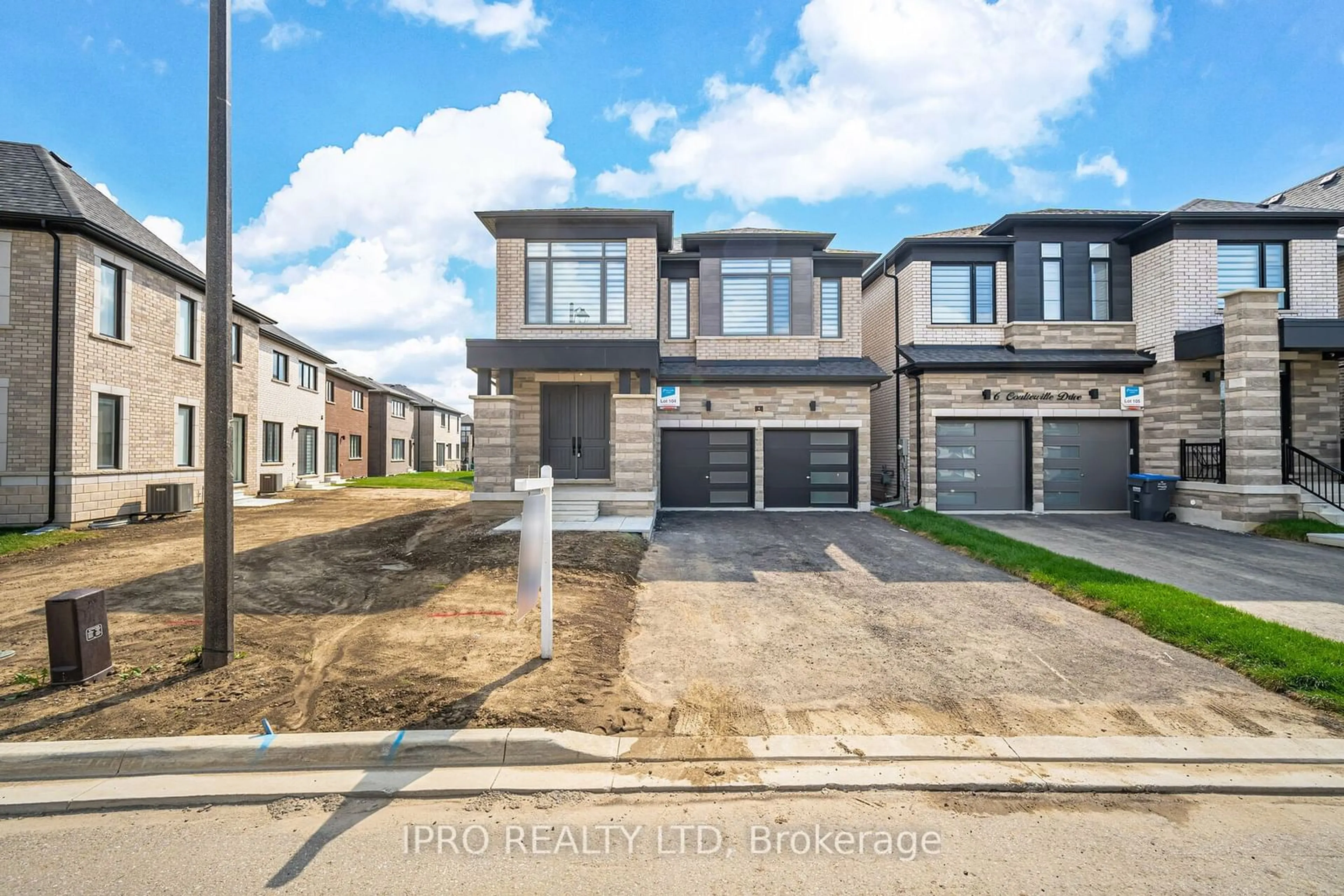 Frontside or backside of a home for 4 Coulterville Dr, Caledon Ontario L7C 1Z9