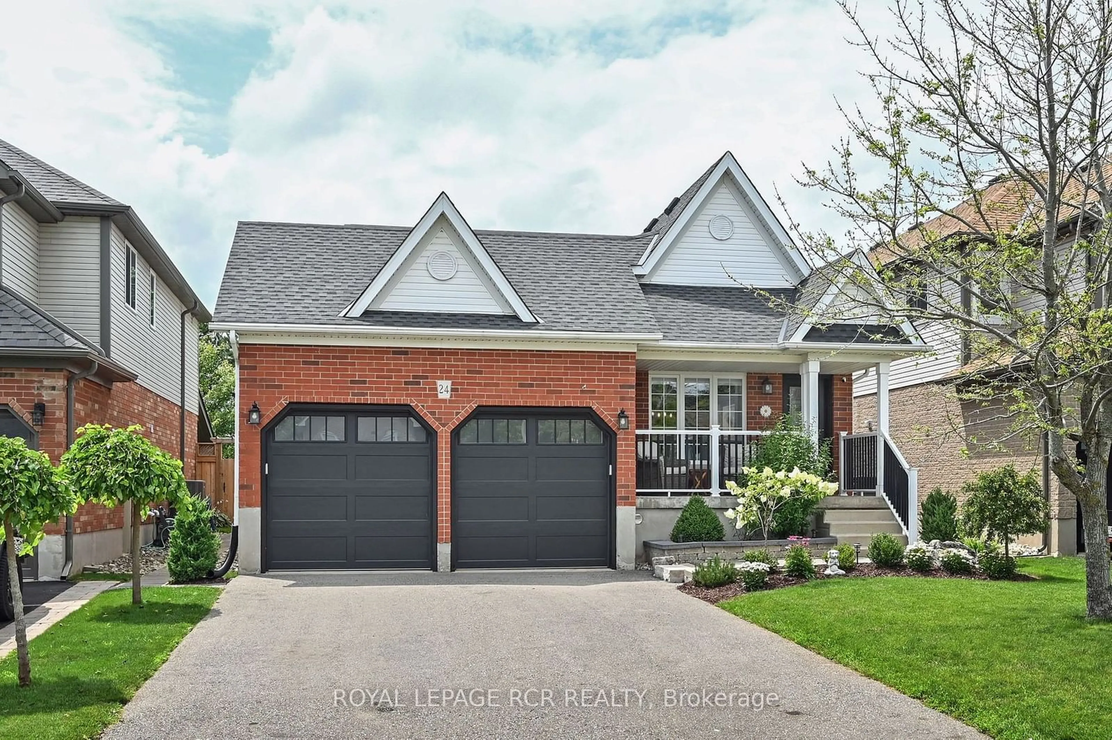 Home with brick exterior material for 24 Glengarry Rd, Orangeville Ontario L9W 5A4