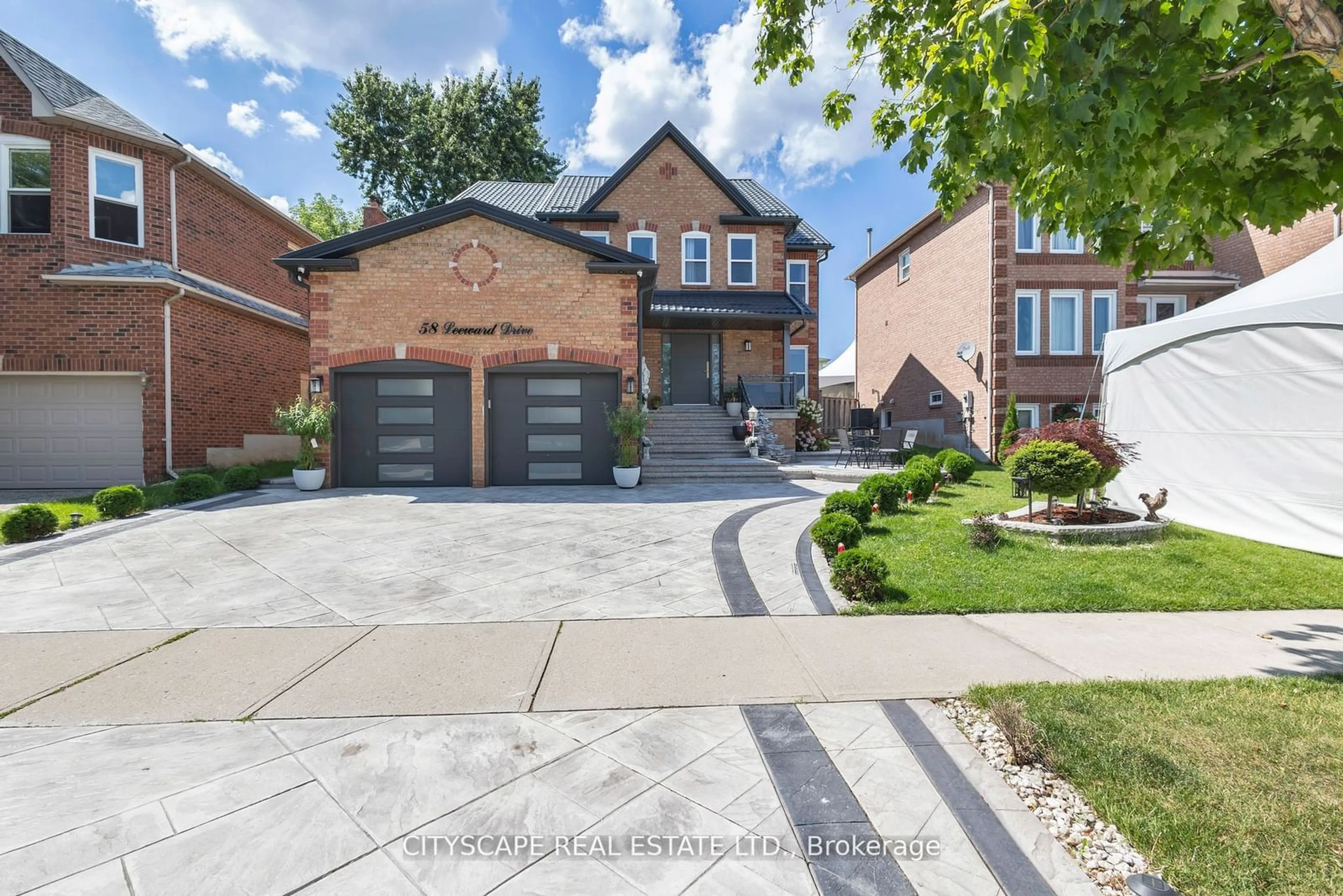 Home with brick exterior material for 58 Leeward Dr, Brampton Ontario L6S 5V8