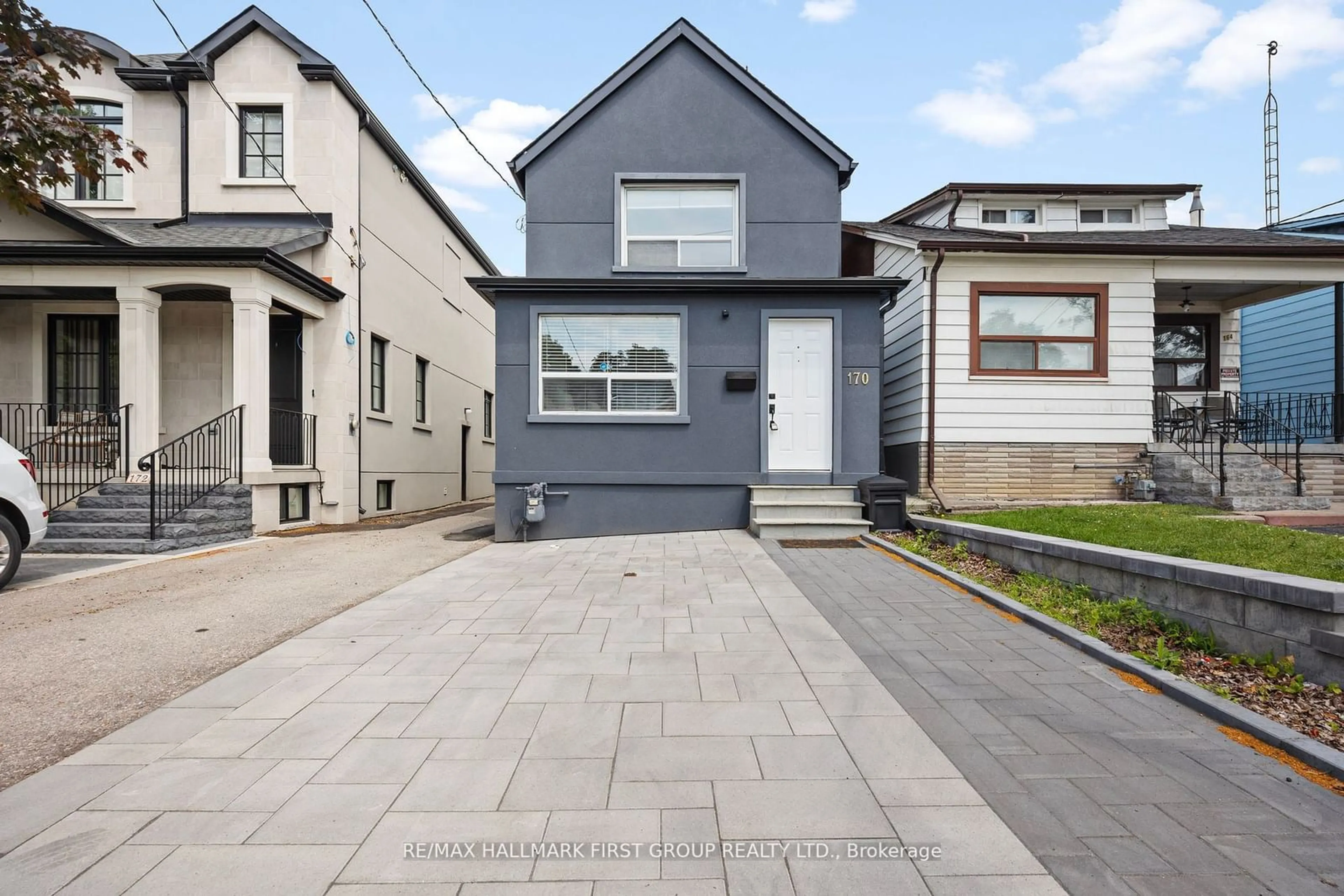 Frontside or backside of a home for 170 Aileen Ave, Toronto Ontario M6M 1G2