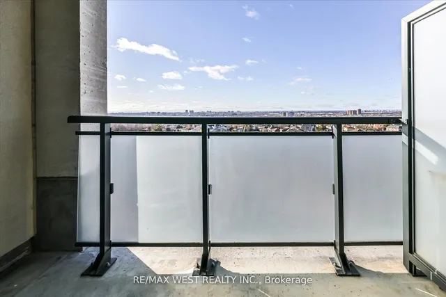 Additional property image - 2522 Keele St Unit 618