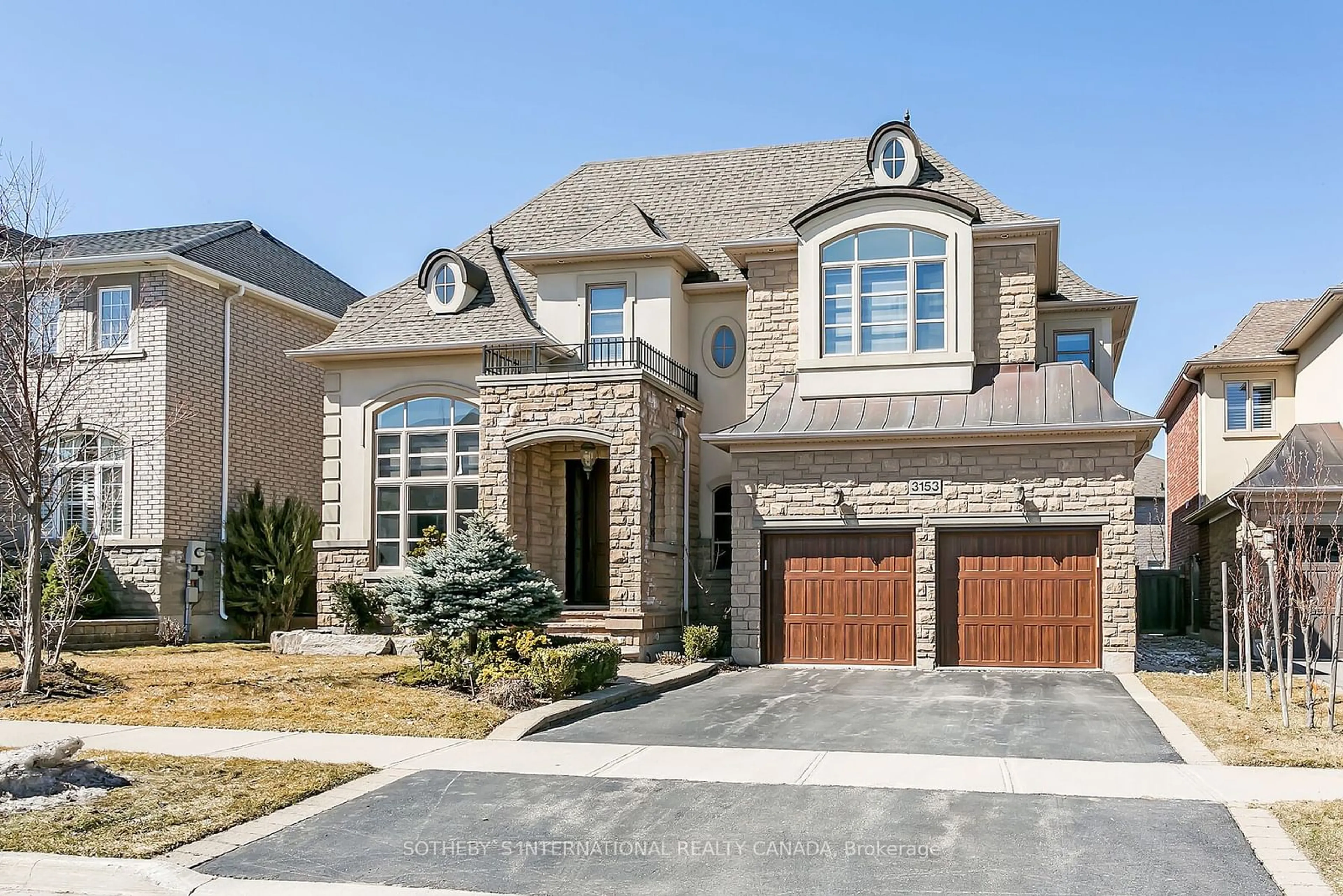 Home with brick exterior material for 3153 Saddleworth Cres, Oakville Ontario L6M 0A8