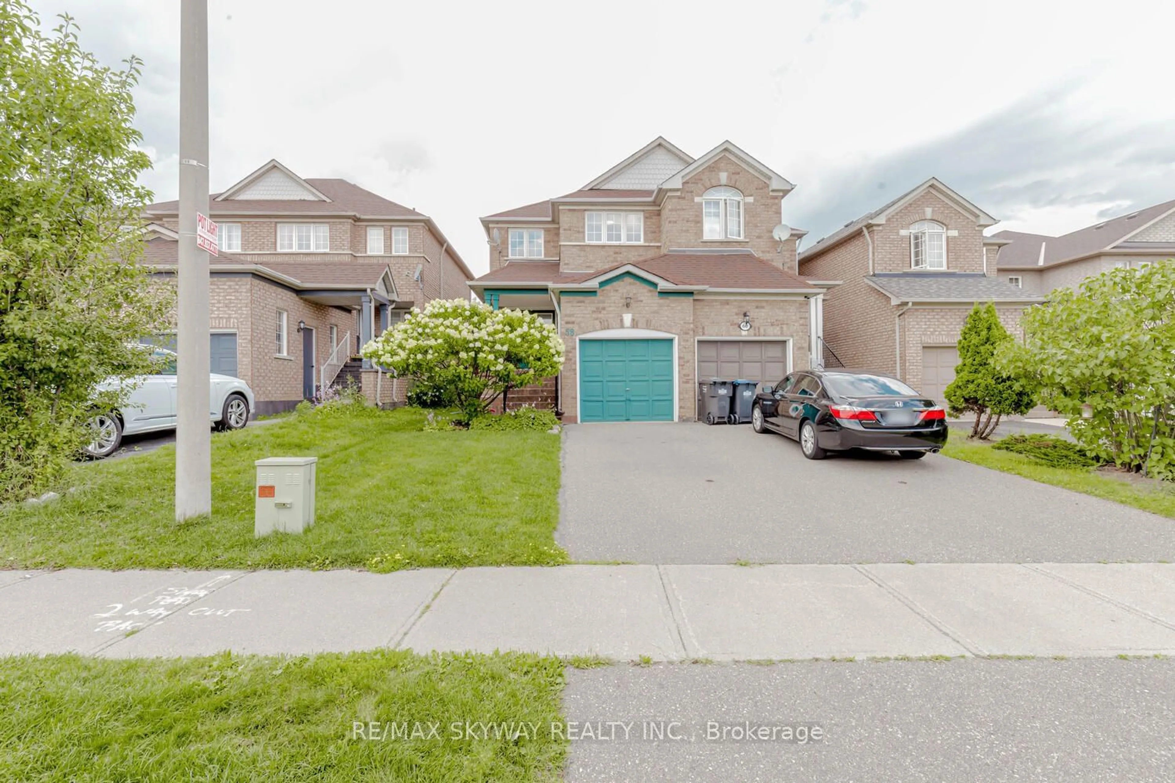 Frontside or backside of a home for 58 Summerdale Cres, Brampton Ontario L6X 4V9