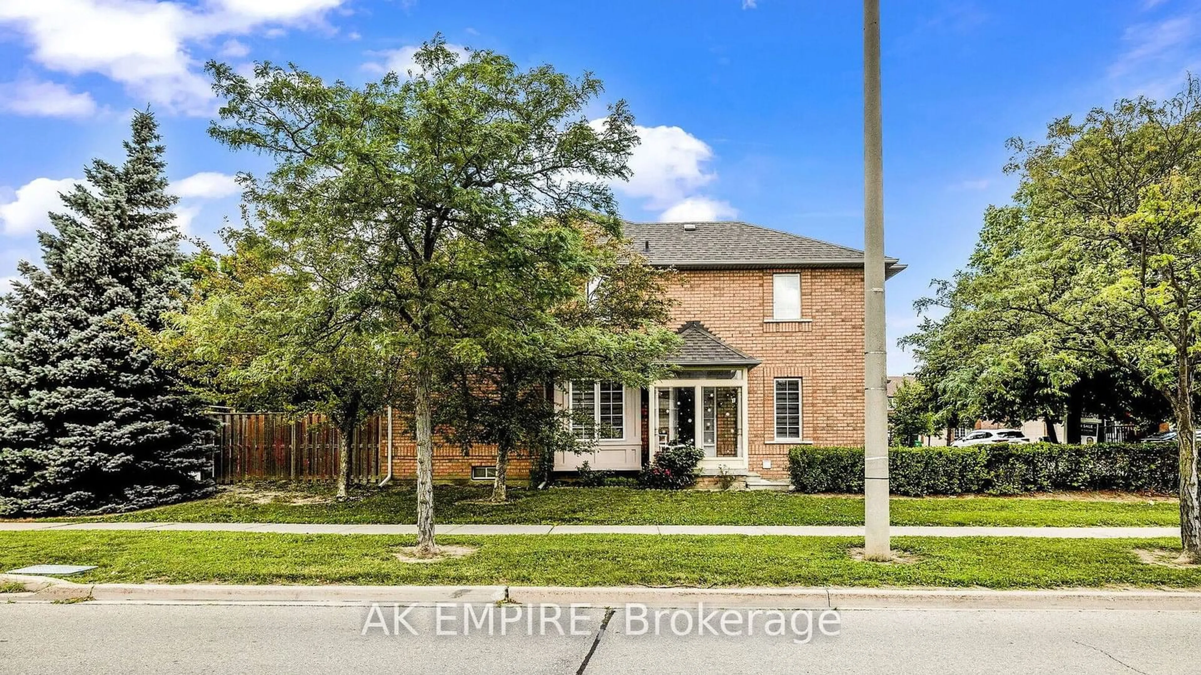 Home with brick exterior material for 35 Malta Ave #1, Brampton Ontario L6Y 5B4