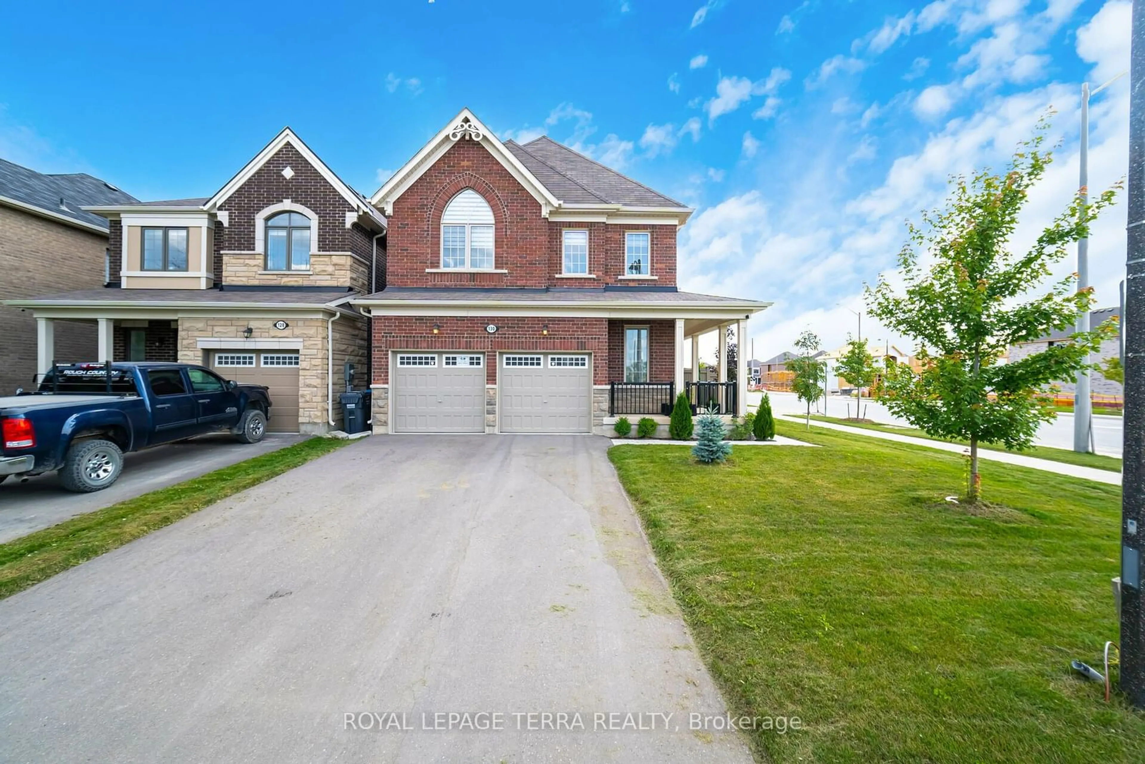 Home with brick exterior material for 130 Eberly Woods Dr, Caledon Ontario L7C 4J4