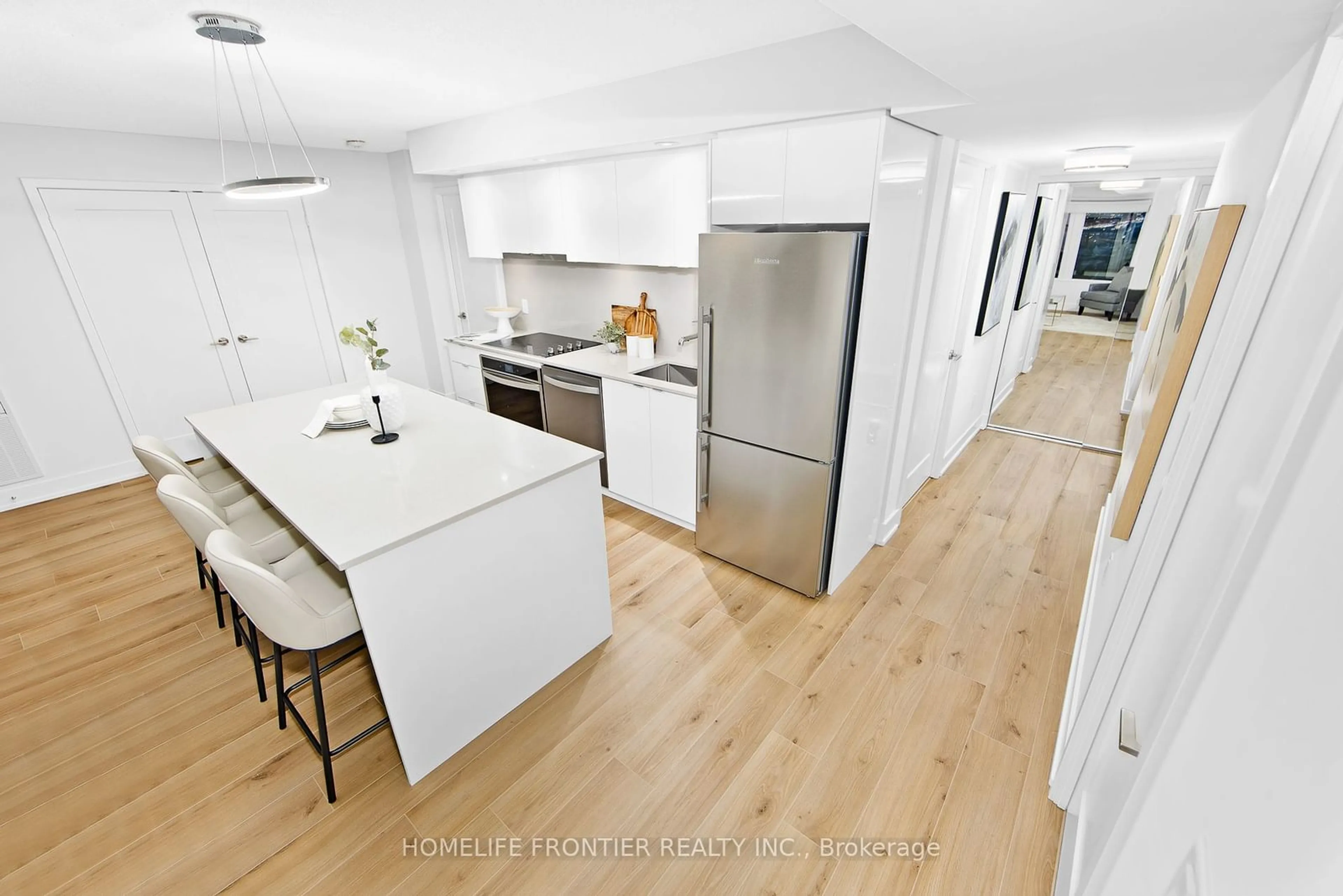 Contemporary kitchen for 10 Eva Rd #706, Toronto Ontario M9C 1E8