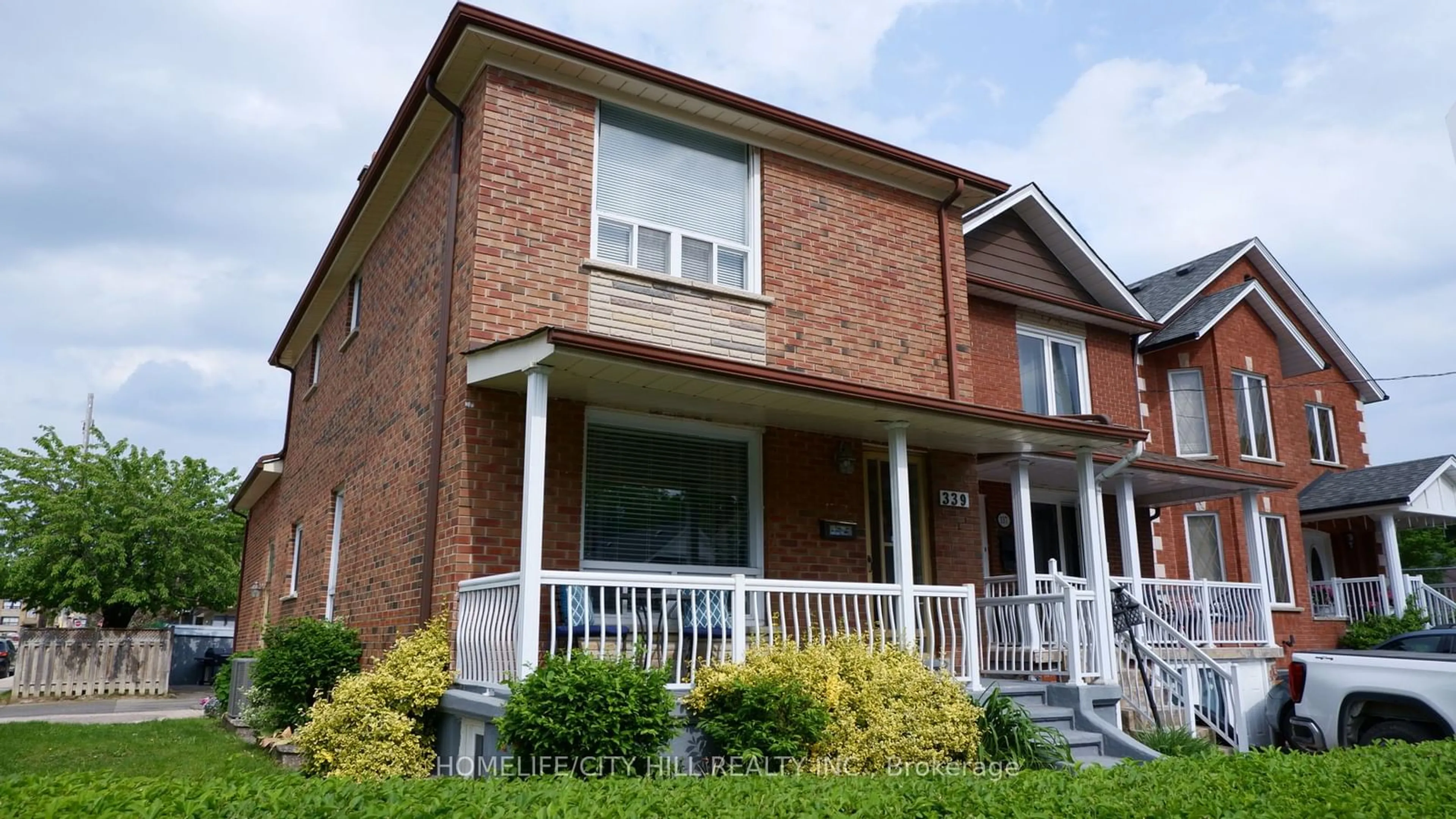 Home with brick exterior material for 339 Harvie Ave, Toronto Ontario M6E 4L4