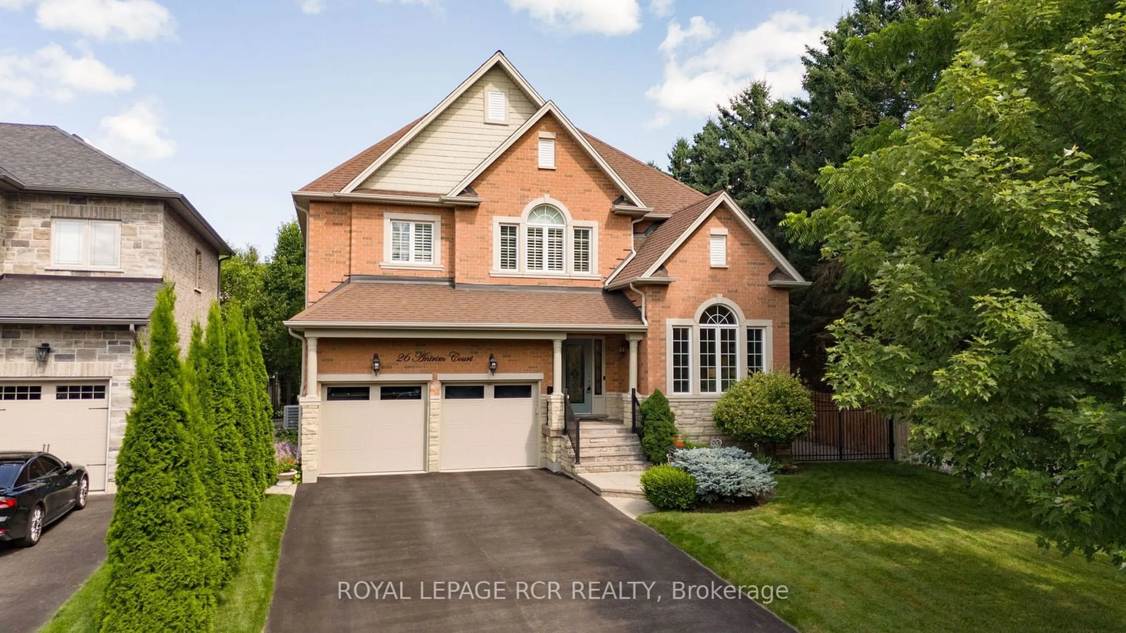 Frontside or backside of a home for 26 Antrim Crt, Caledon Ontario L7C 1R1