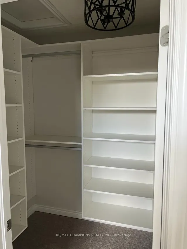 Additional property image - 2383 Hilda Dr