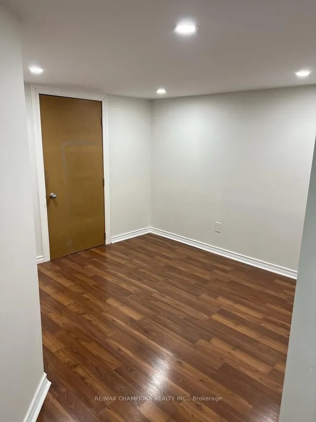 Additional property image - 2383 Hilda Dr