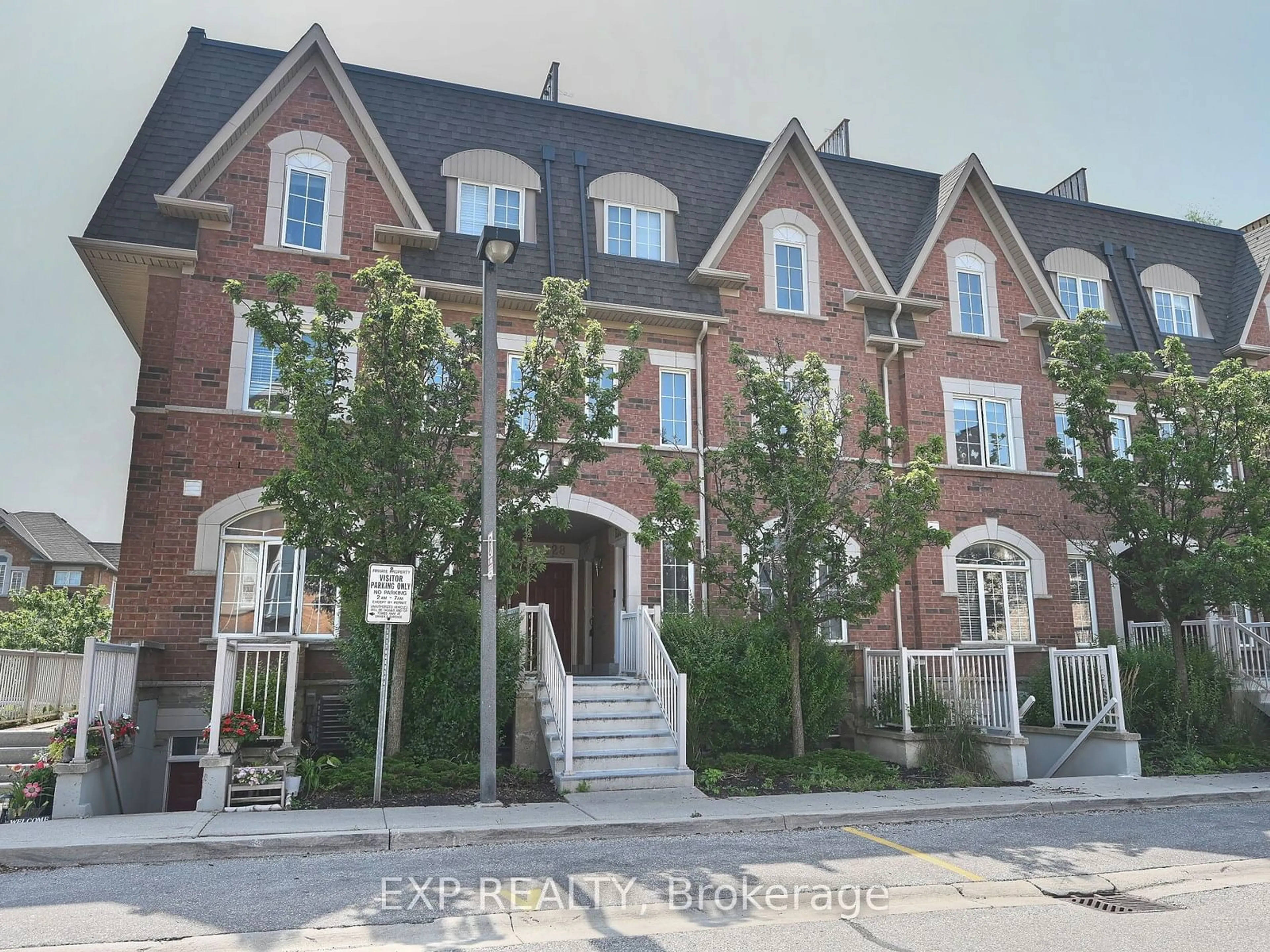 A pic from exterior of the house or condo for 601 Shoreline Dr #122, Mississauga Ontario L5B 4K5