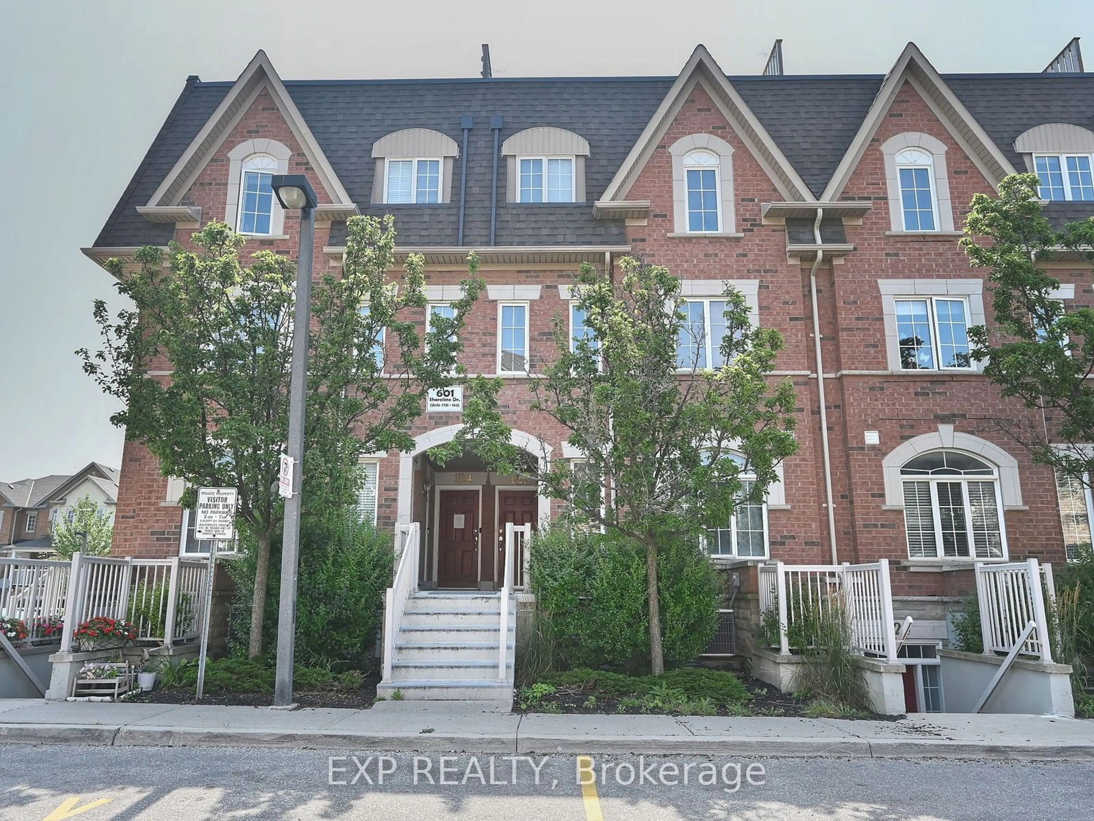 A pic from exterior of the house or condo for 601 Shoreline Dr #122, Mississauga Ontario L5B 4K5