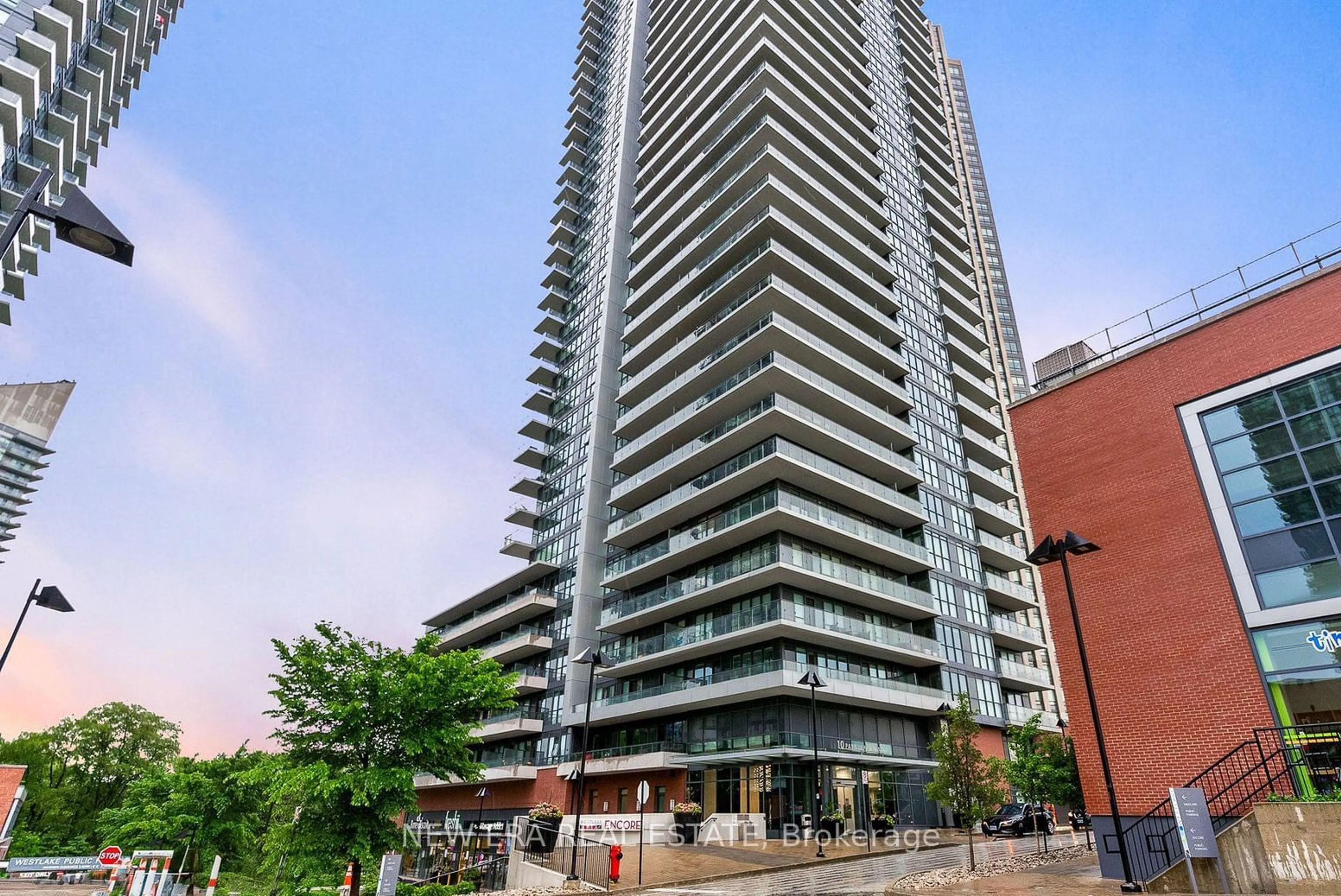 A pic from exterior of the house or condo for 10 Park Lawn Rd #313, Toronto Ontario M8Y 3H8