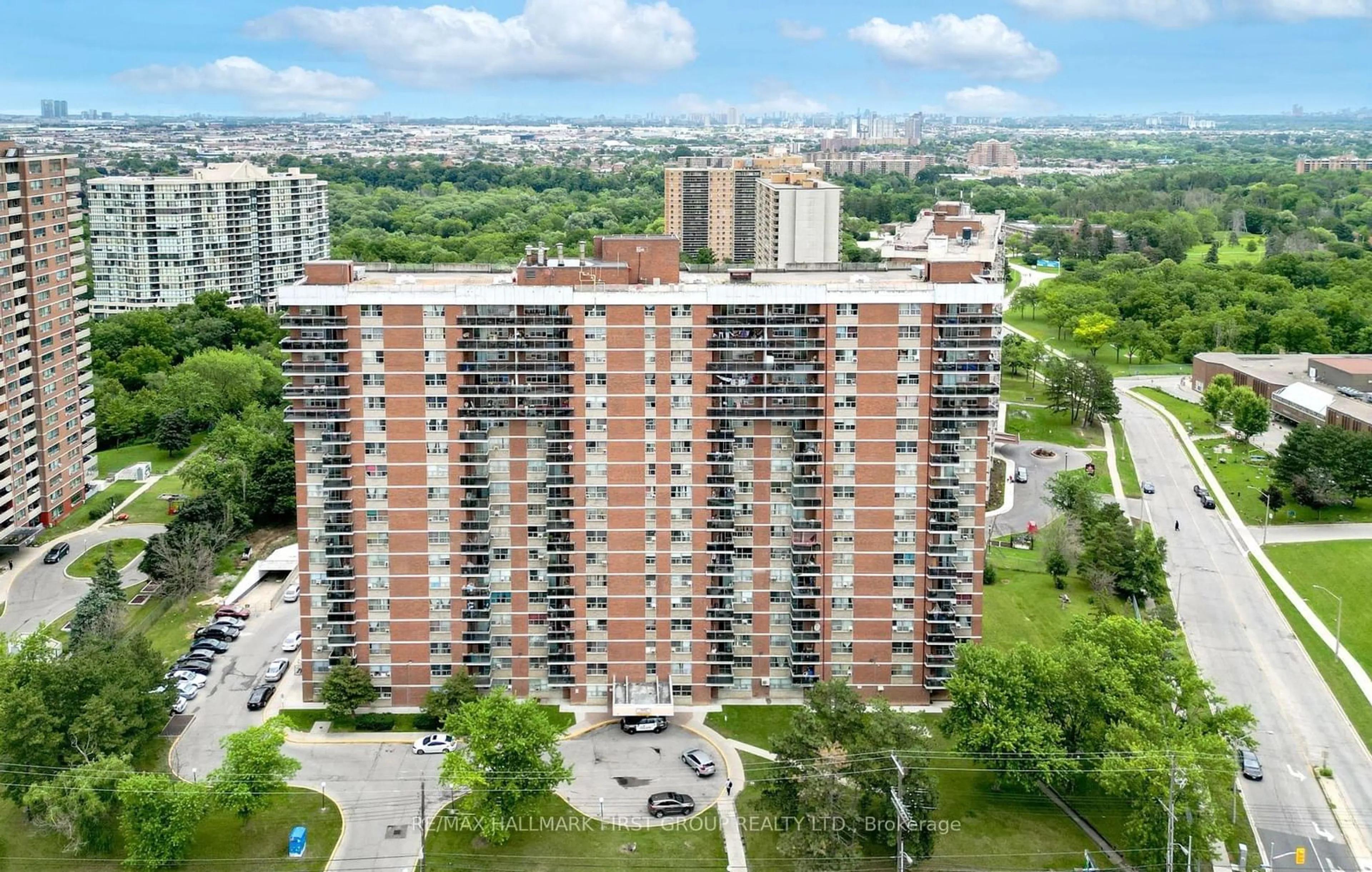 A pic from exterior of the house or condo for 2645 Kipling Ave ##1503, Toronto Ontario M9V 3S6