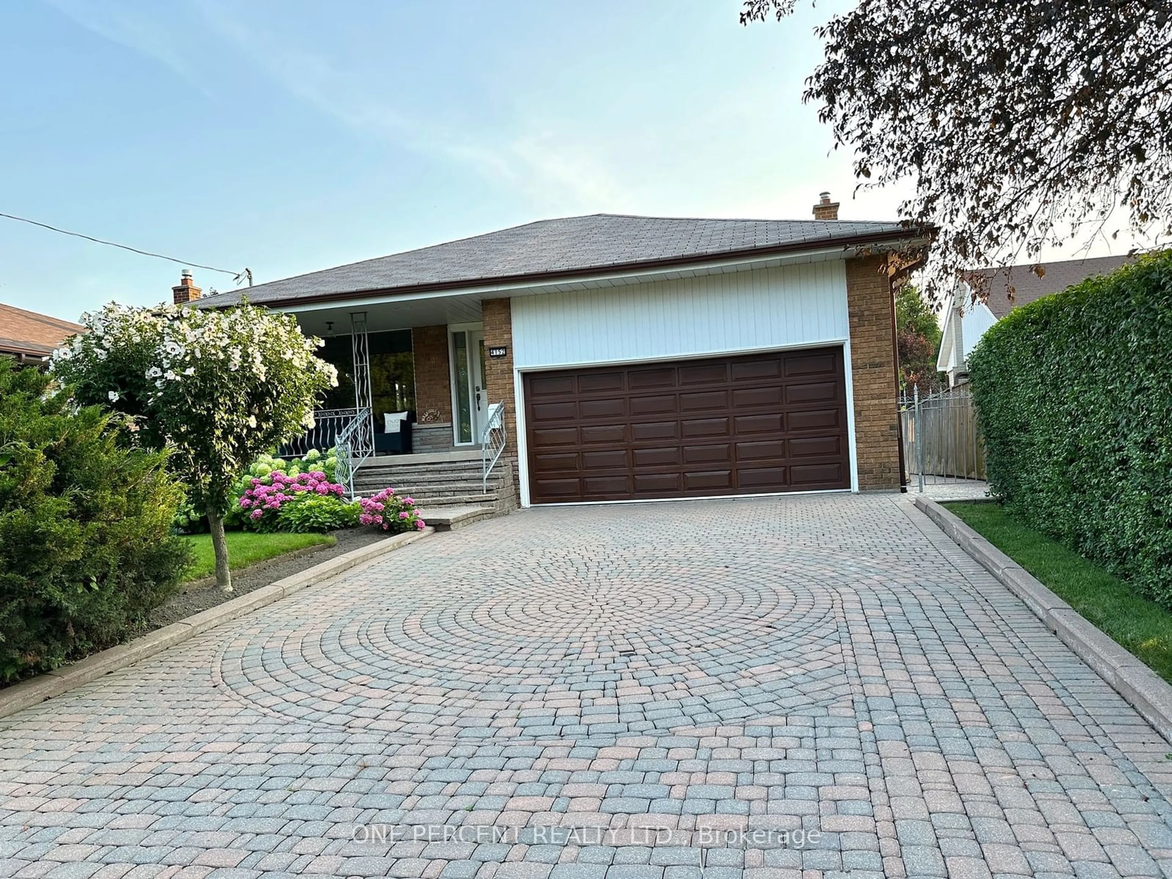 Home with brick exterior material for 4152 WILCOX Rd, Mississauga Ontario L4Z 1C1