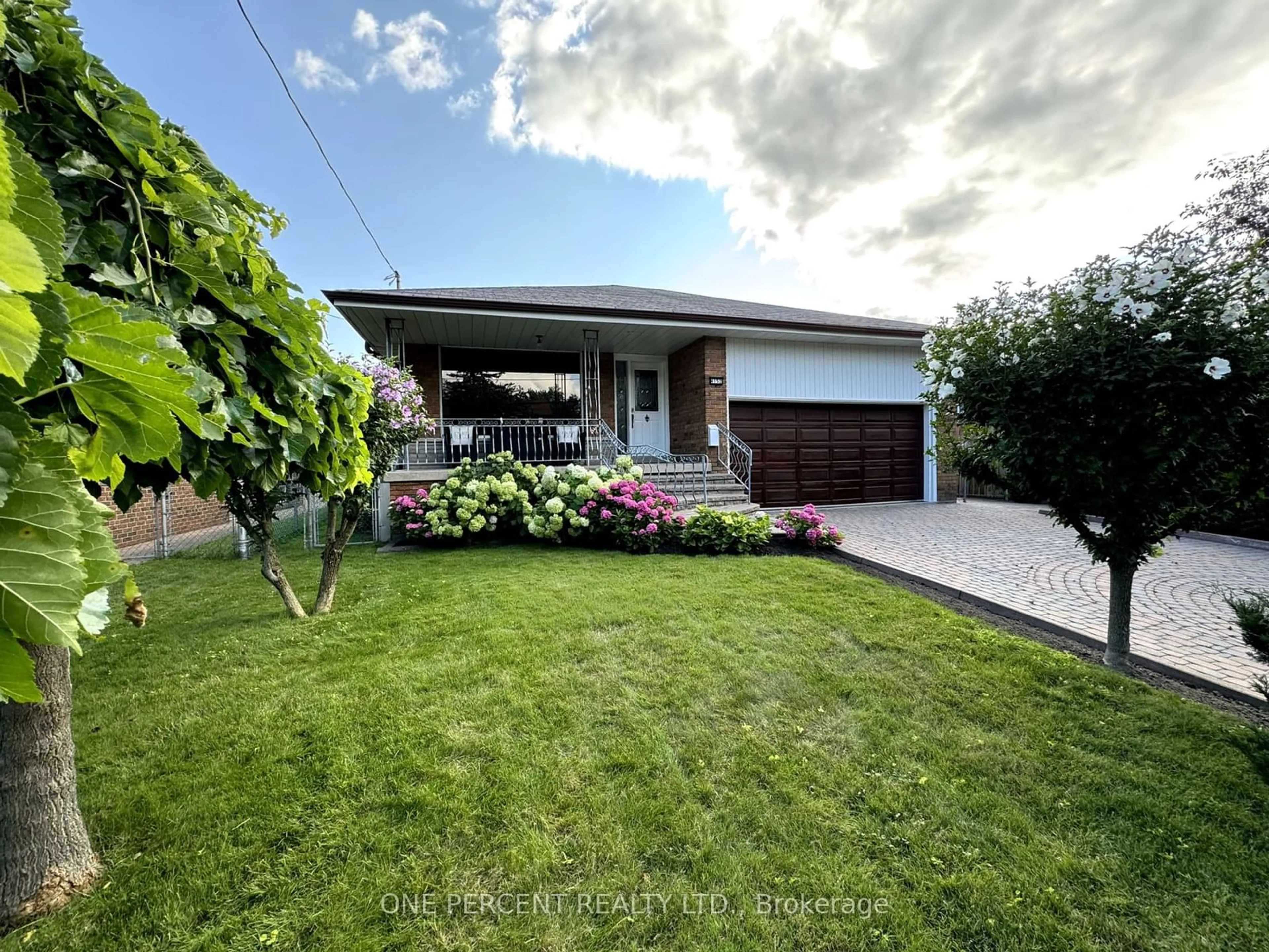 Frontside or backside of a home for 4152 WILCOX Rd, Mississauga Ontario L4Z 1C1