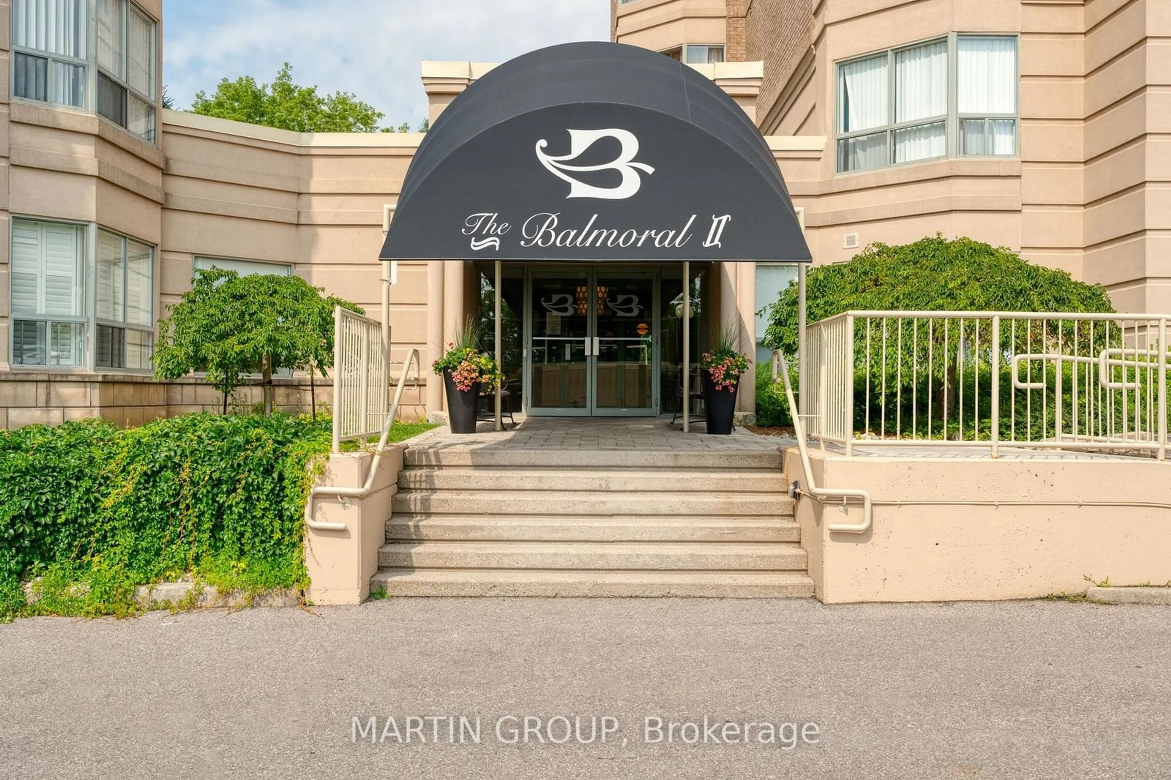 Outside view for 2085 Amherst Heights Dr #316, Burlington Ontario L7P 5C2