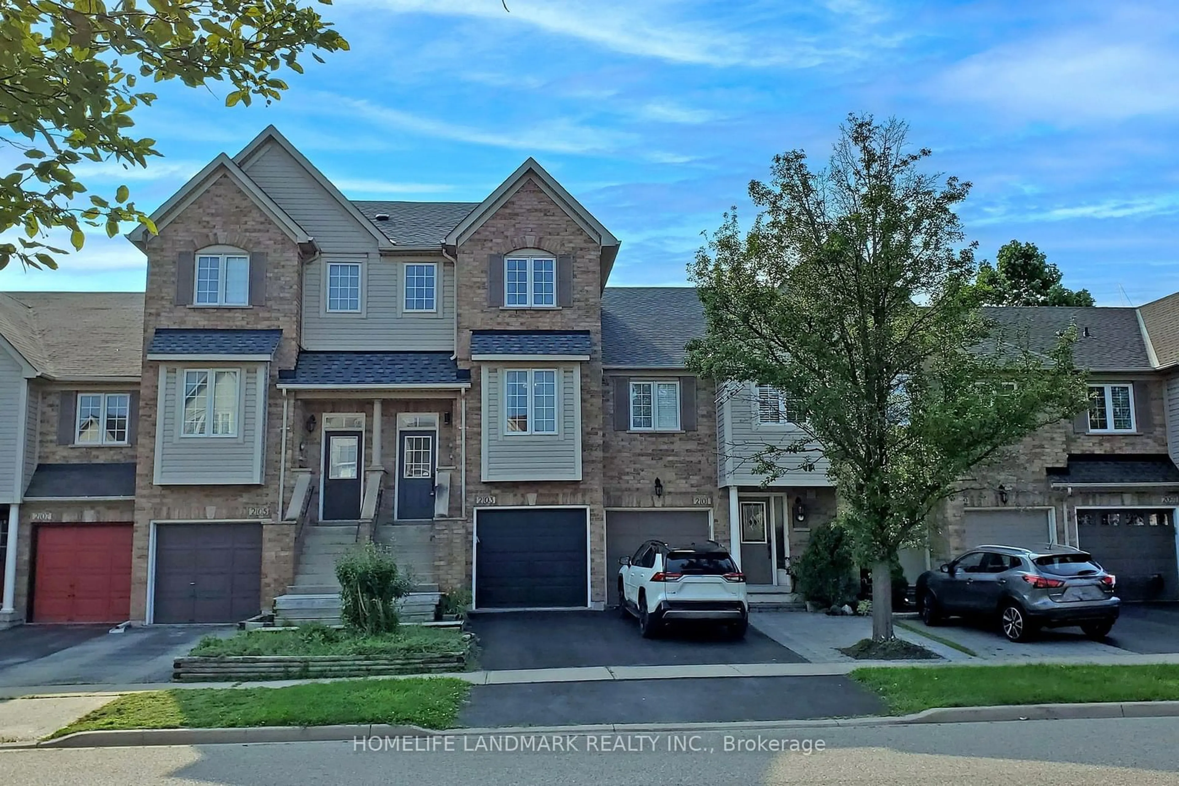 A pic from exterior of the house or condo for 2103 Glenhampton Rd, Oakville Ontario L6M 3W9