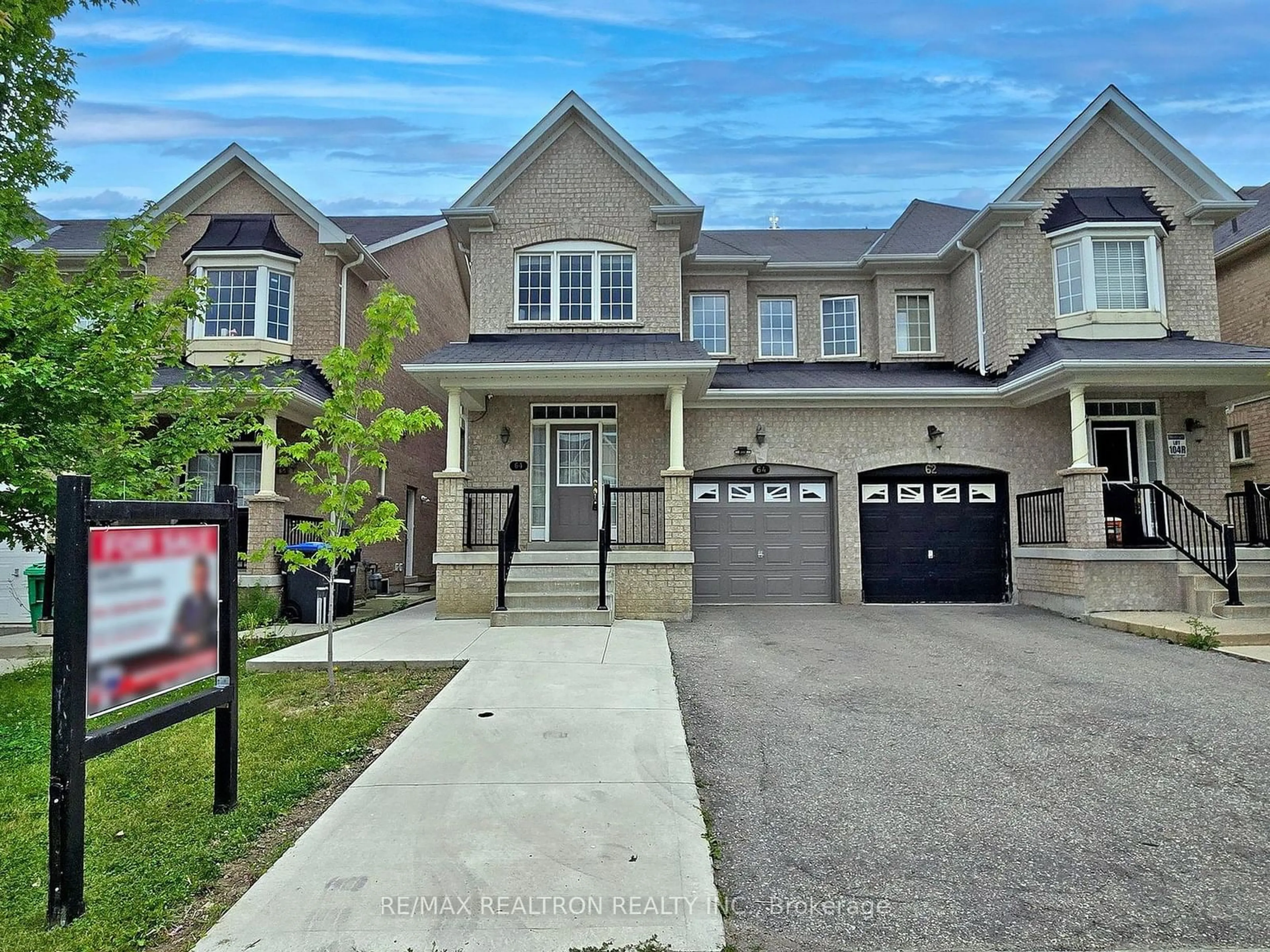 A pic from exterior of the house or condo for 64 Gower Cres, Brampton Ontario L6R 0Y1