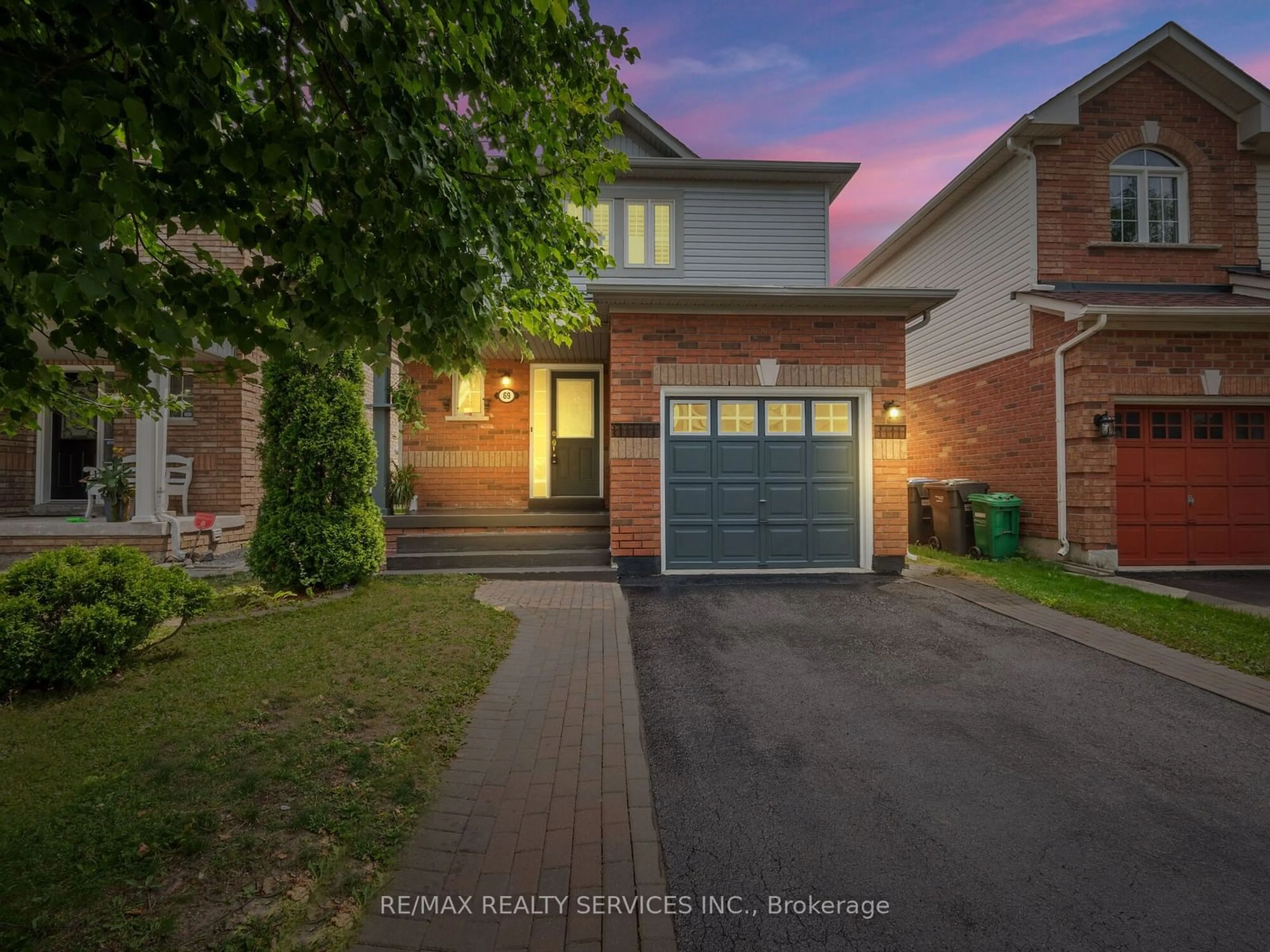 Frontside or backside of a home for 69 Ridgemore Cres, Brampton Ontario L7A 2L5