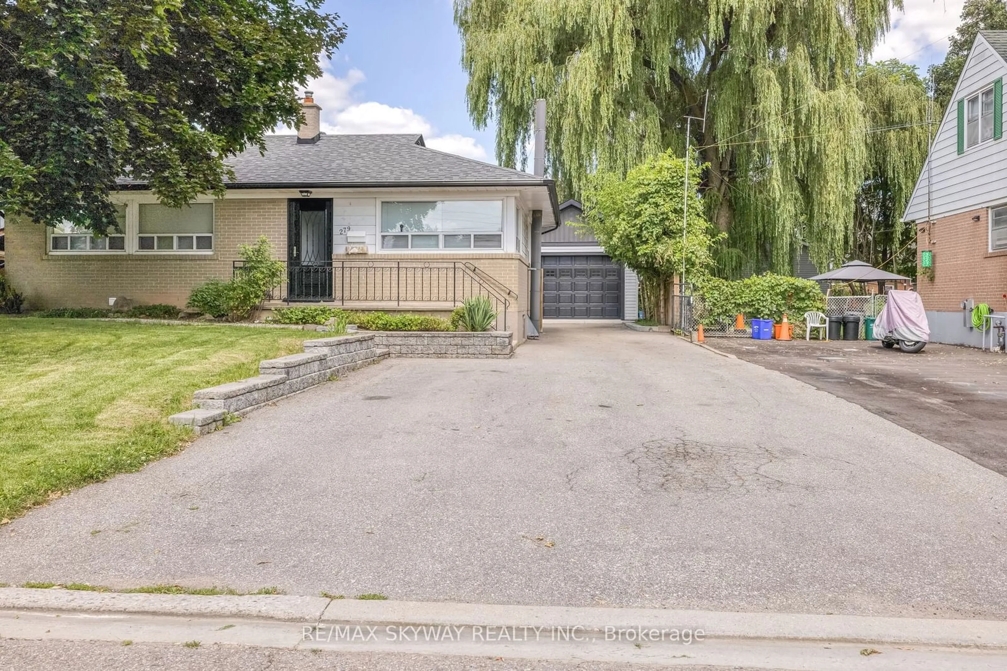 Frontside or backside of a home for 279 ELMWOOD Cres, Milton Ontario L9T 1C3