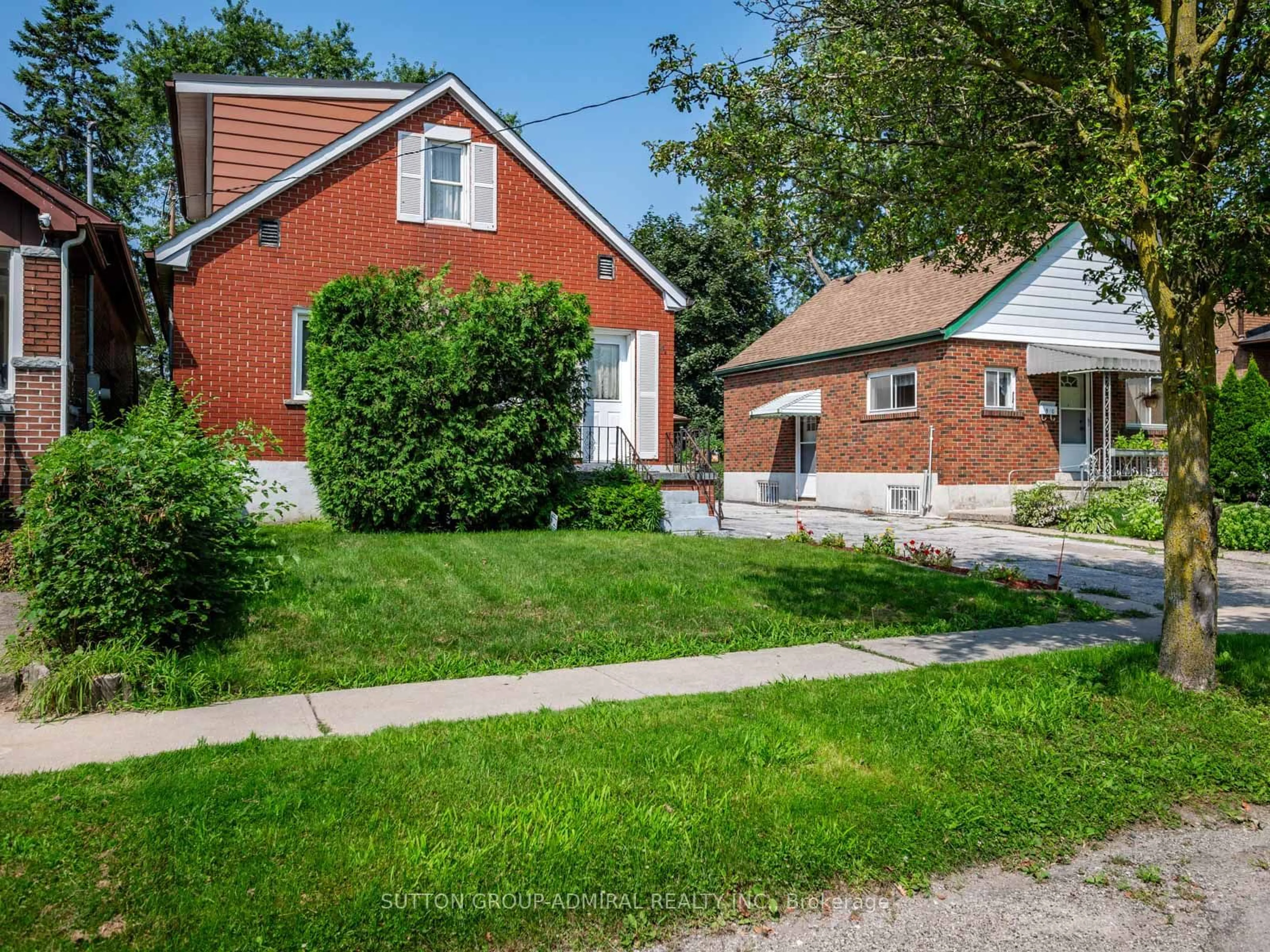 Frontside or backside of a home for 48 Frances Ave, Toronto Ontario M8Y 3K9