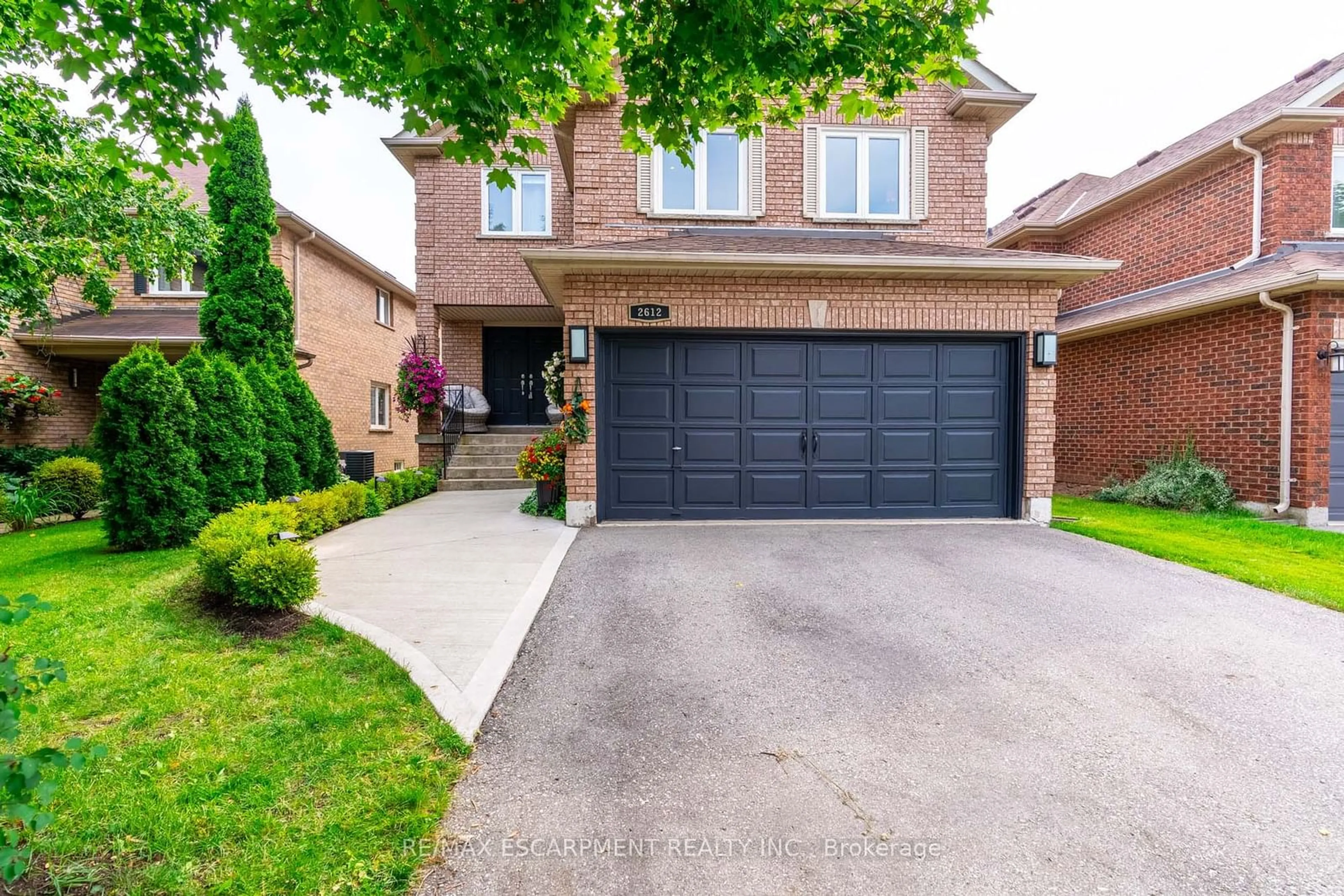 Home with brick exterior material for 2612 Andover Rd, Oakville Ontario L6H 6C4