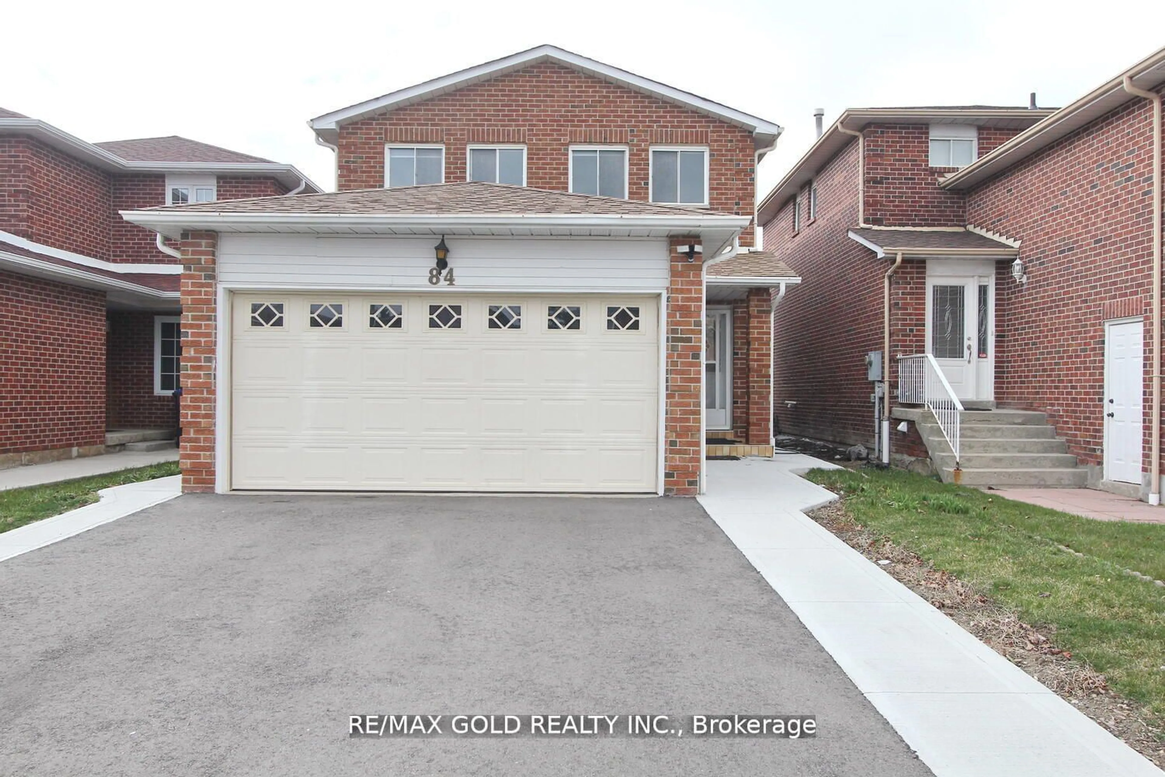 Frontside or backside of a home for 84 Metzak Dr, Brampton Ontario L6Z 4N4