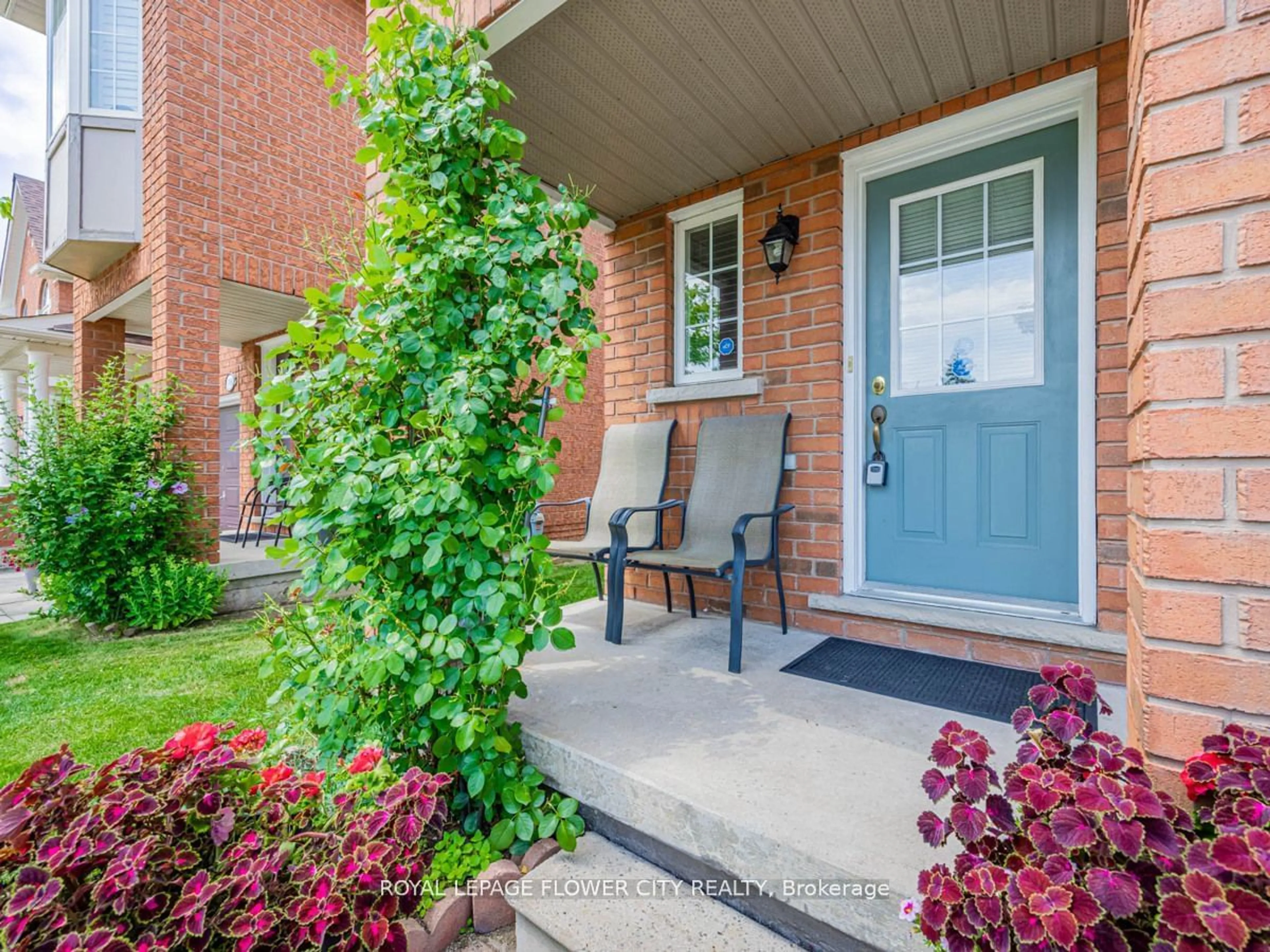 Indoor entryway for 6399 Spinnaker Circ #136, Mississauga Ontario L5W 1Z6