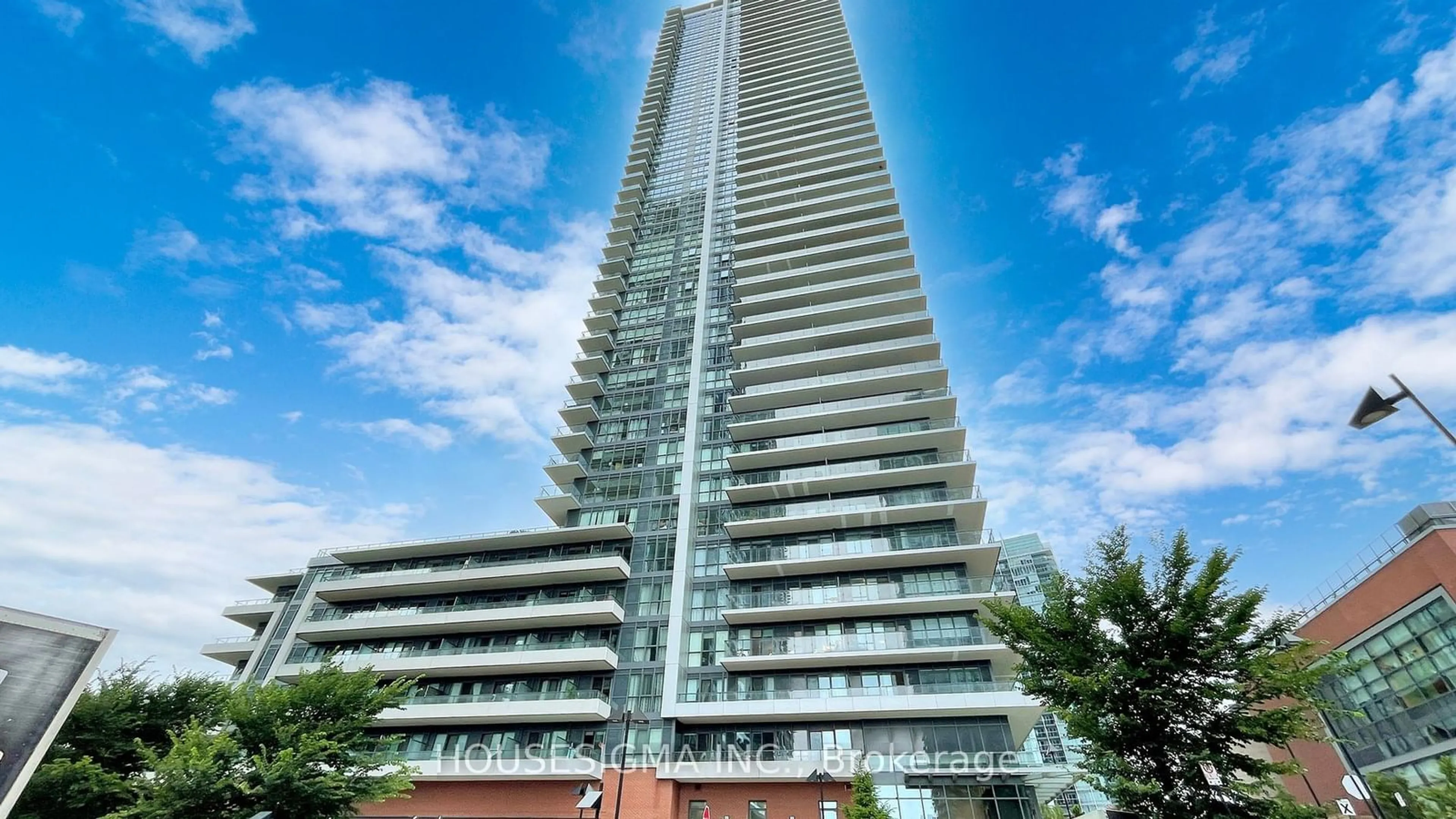 A pic from exterior of the house or condo for 10 Park Lawn Rd #2306, Toronto Ontario M8Y 3H8