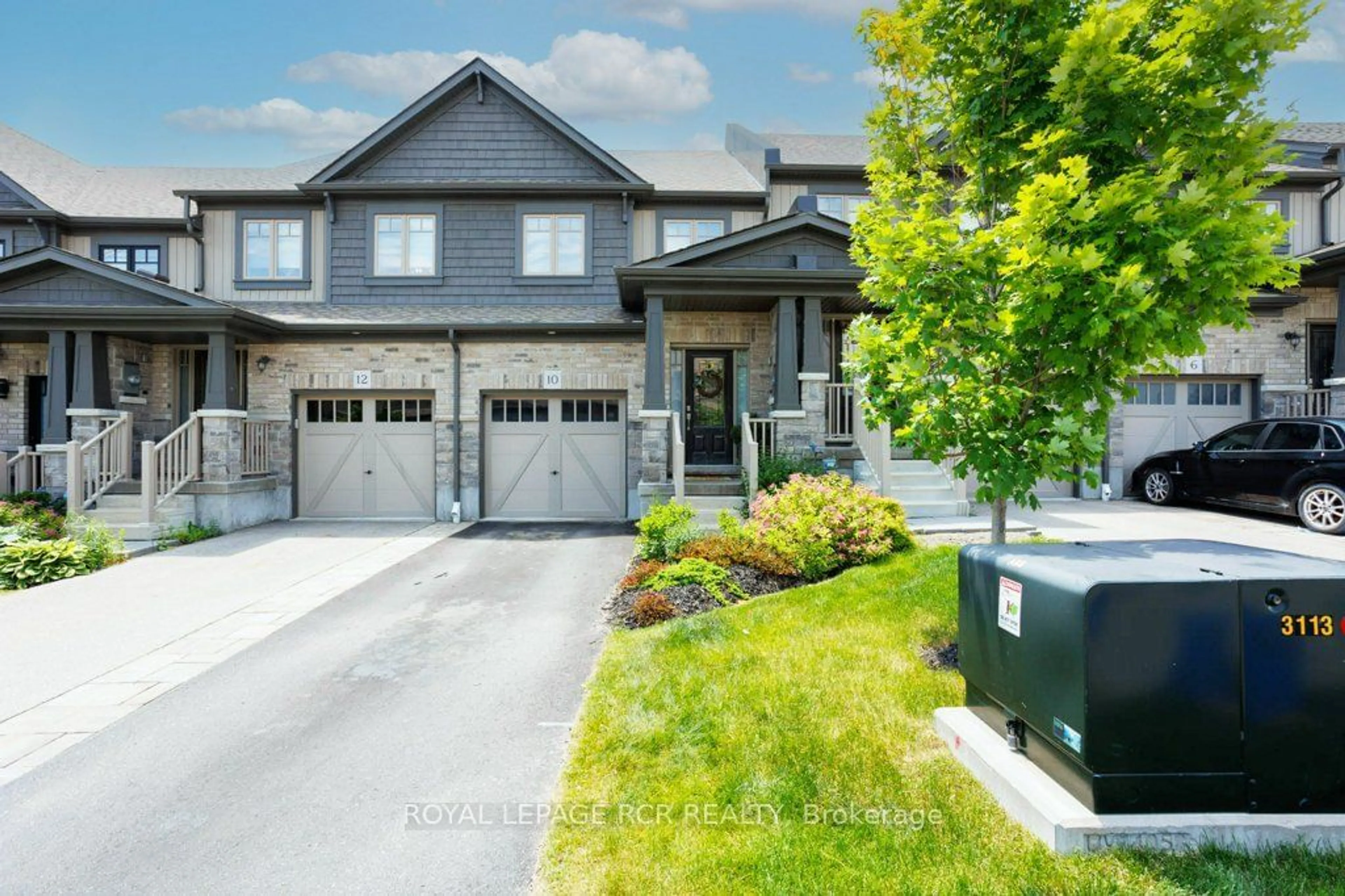 Frontside or backside of a home for 10 Winterton Crt, Orangeville Ontario L9W 7N5