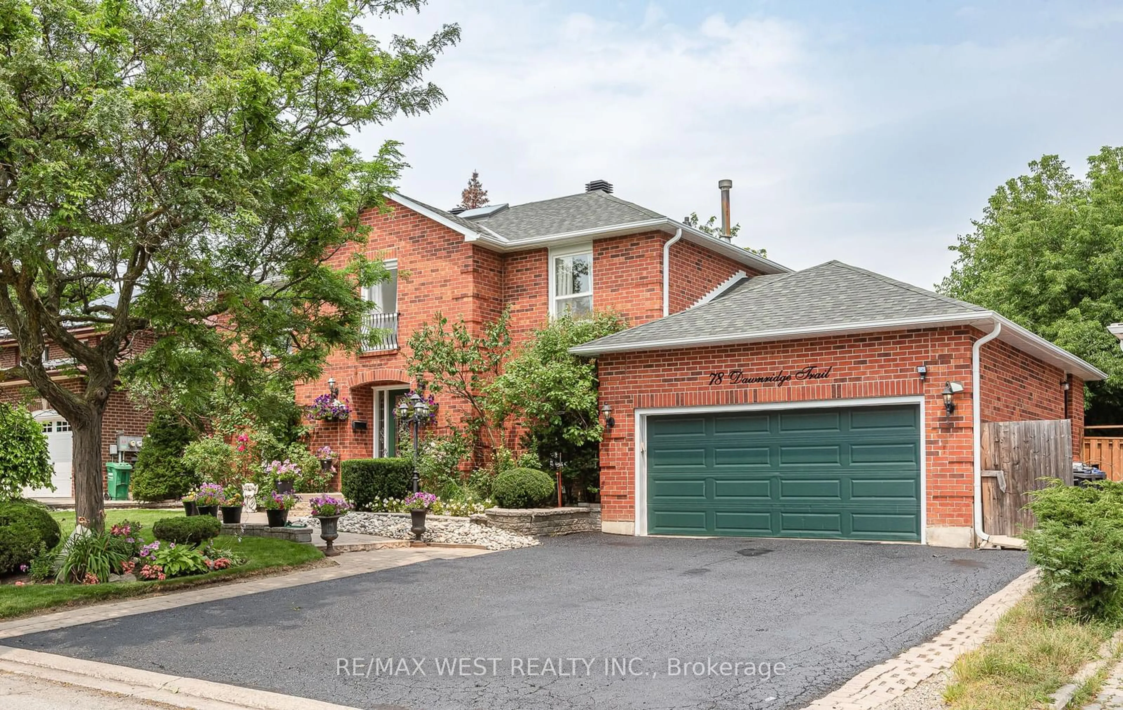 Home with brick exterior material for 78 Dawnridge Tr, Brampton Ontario L6Z 2A3