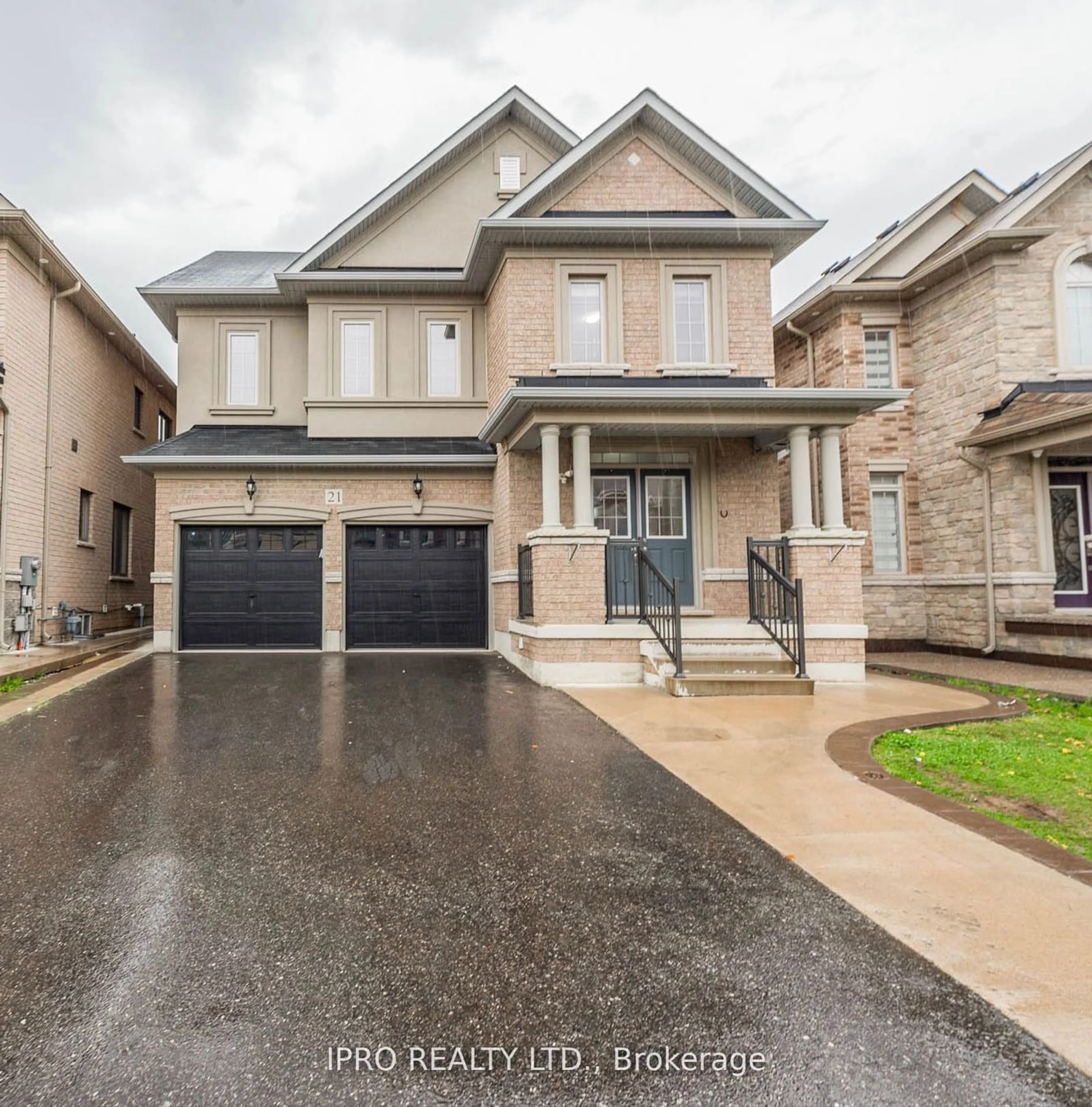 Frontside or backside of a home for 21 Magical Rd, Brampton Ontario L7A 4P8