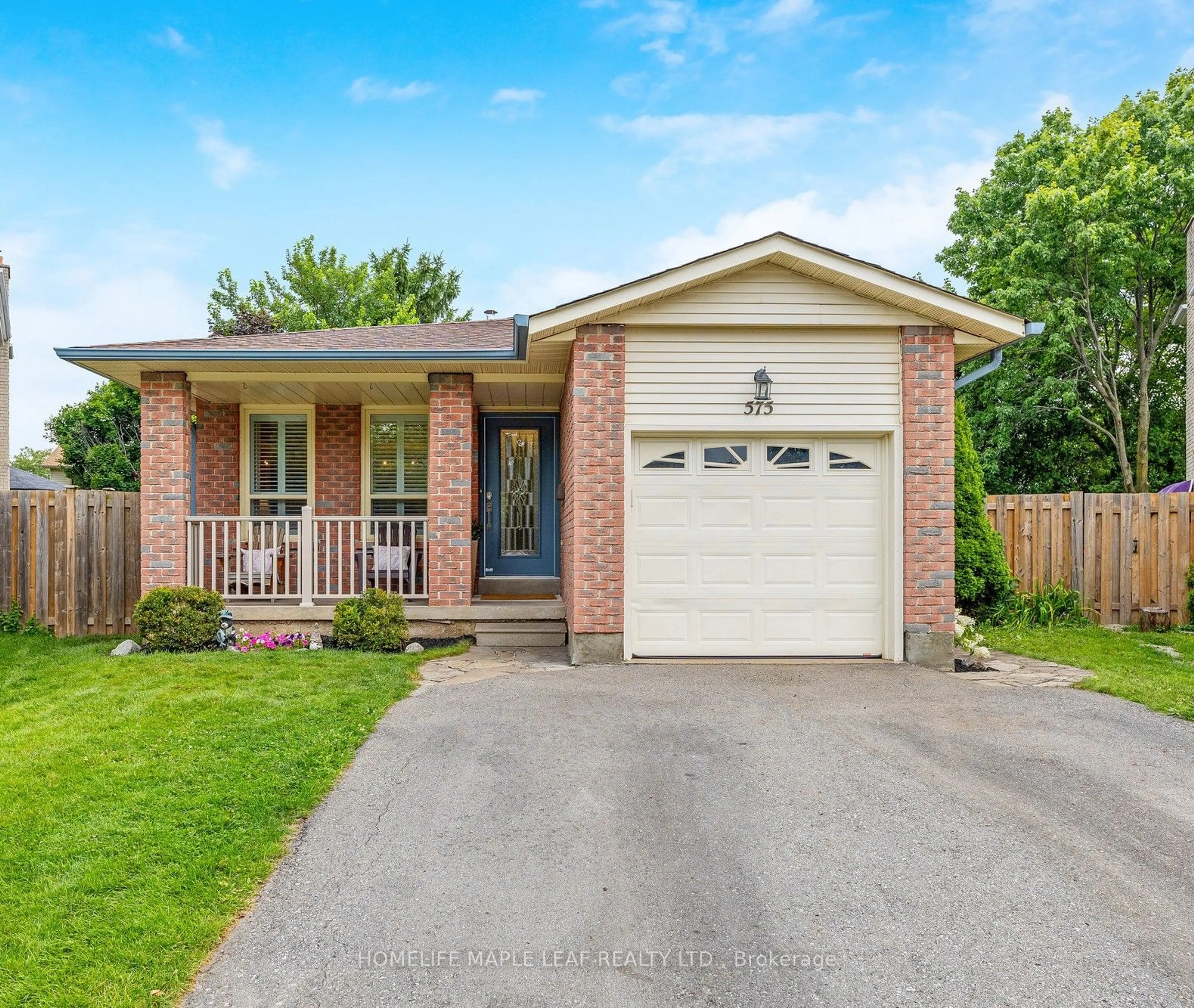 Home with brick exterior material for 575 Hayward Cres, Milton Ontario L9T 4T8