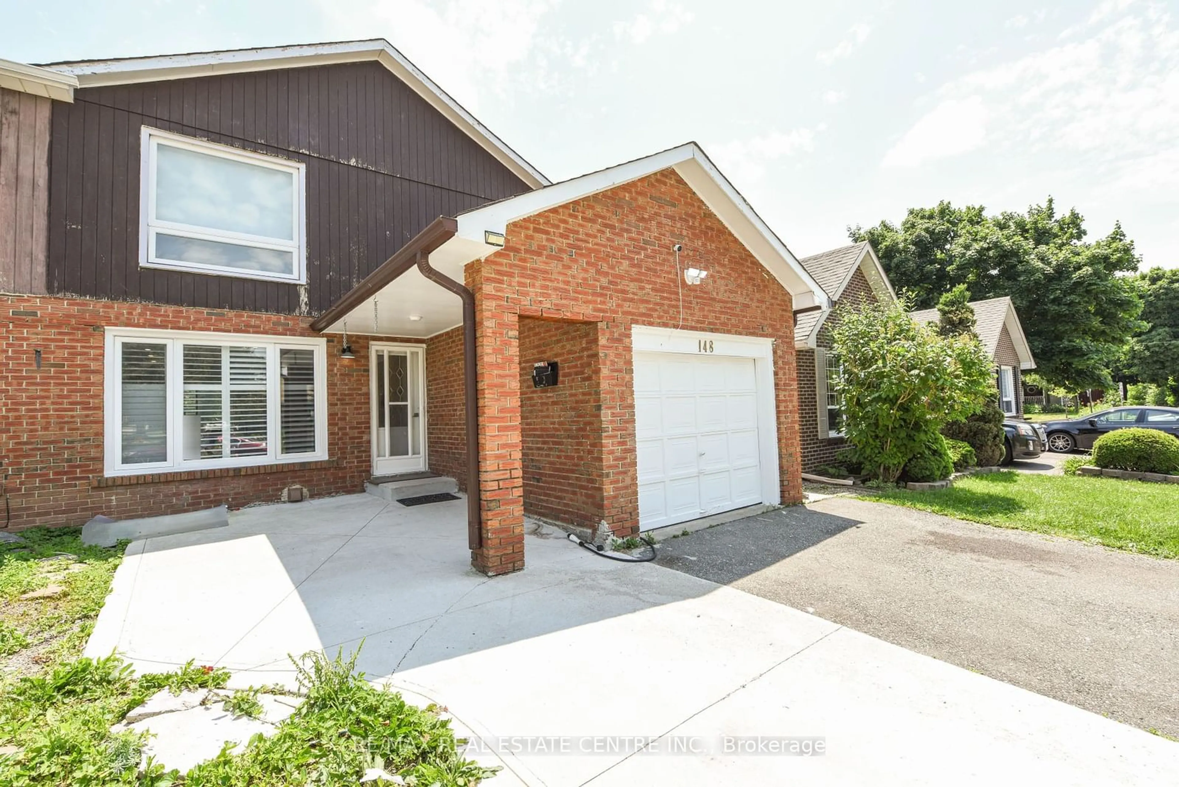 Home with brick exterior material for 148 Primrose Cres, Brampton Ontario L6Z 1E3