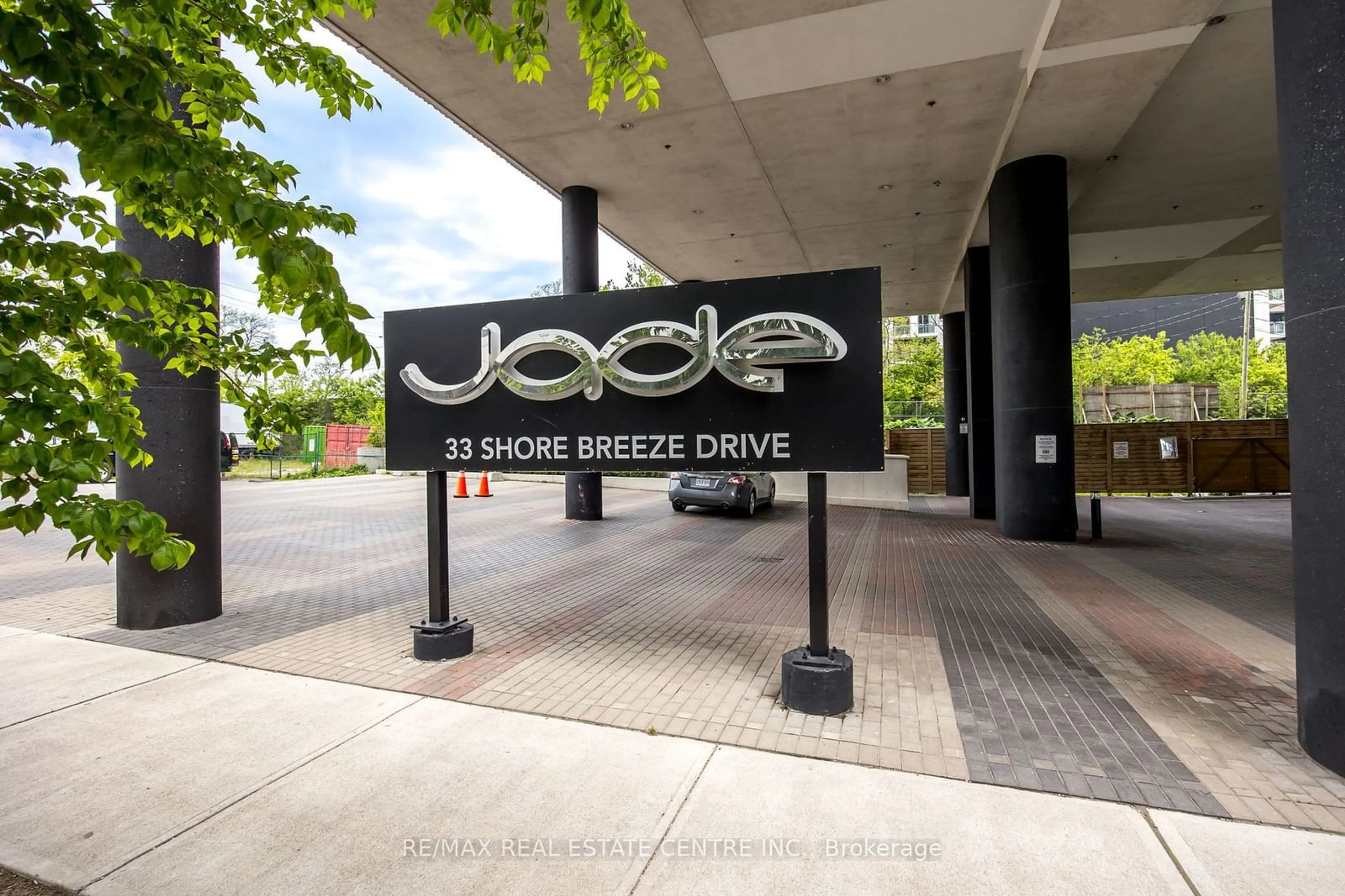 Street view for 33 Shore Breeze Dr #LPH3802, Toronto Ontario M8V 0G1