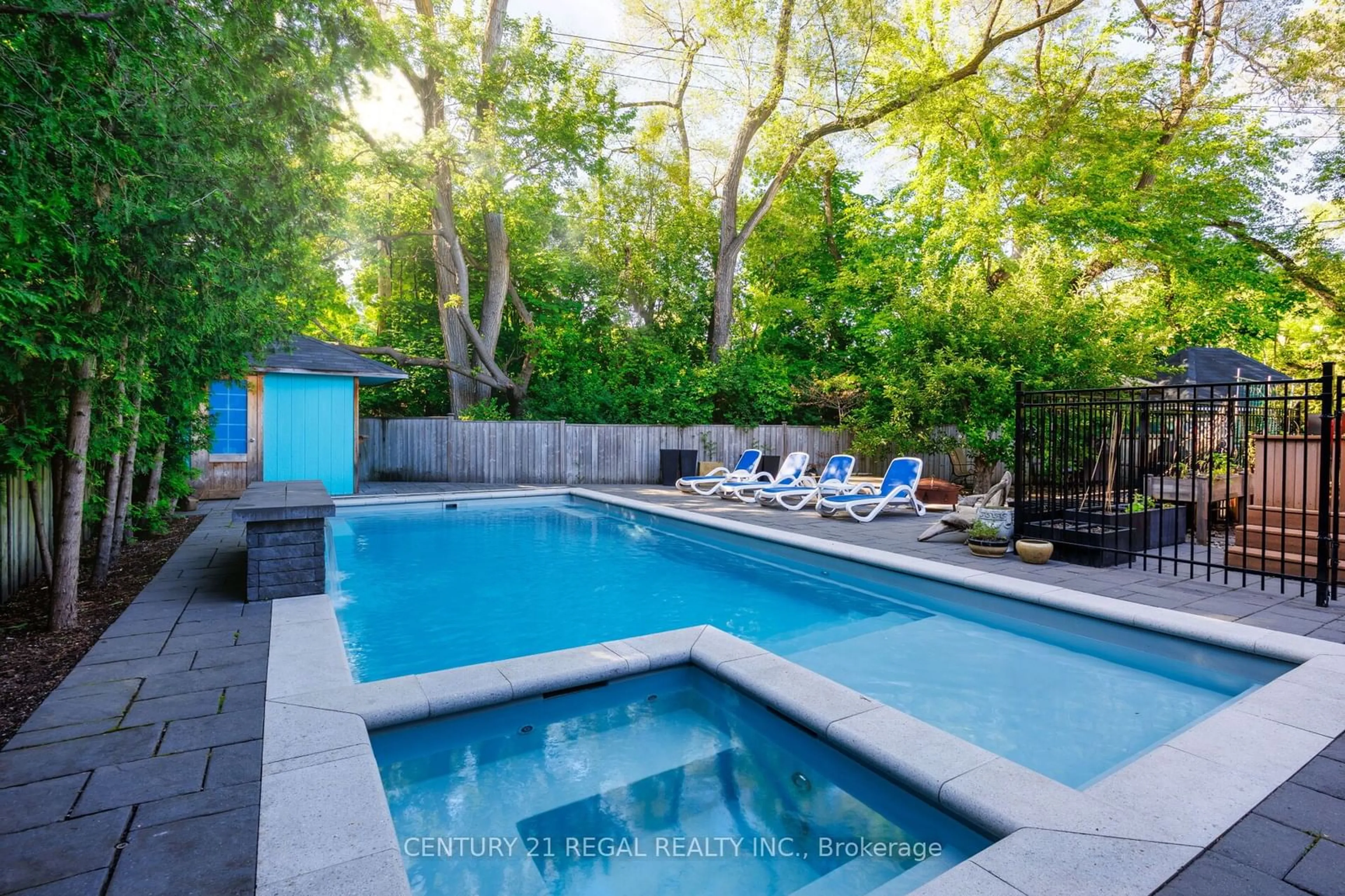 Indoor or outdoor pool for 32 Cedarcrest Dr, Toronto Ontario M9A 2V6