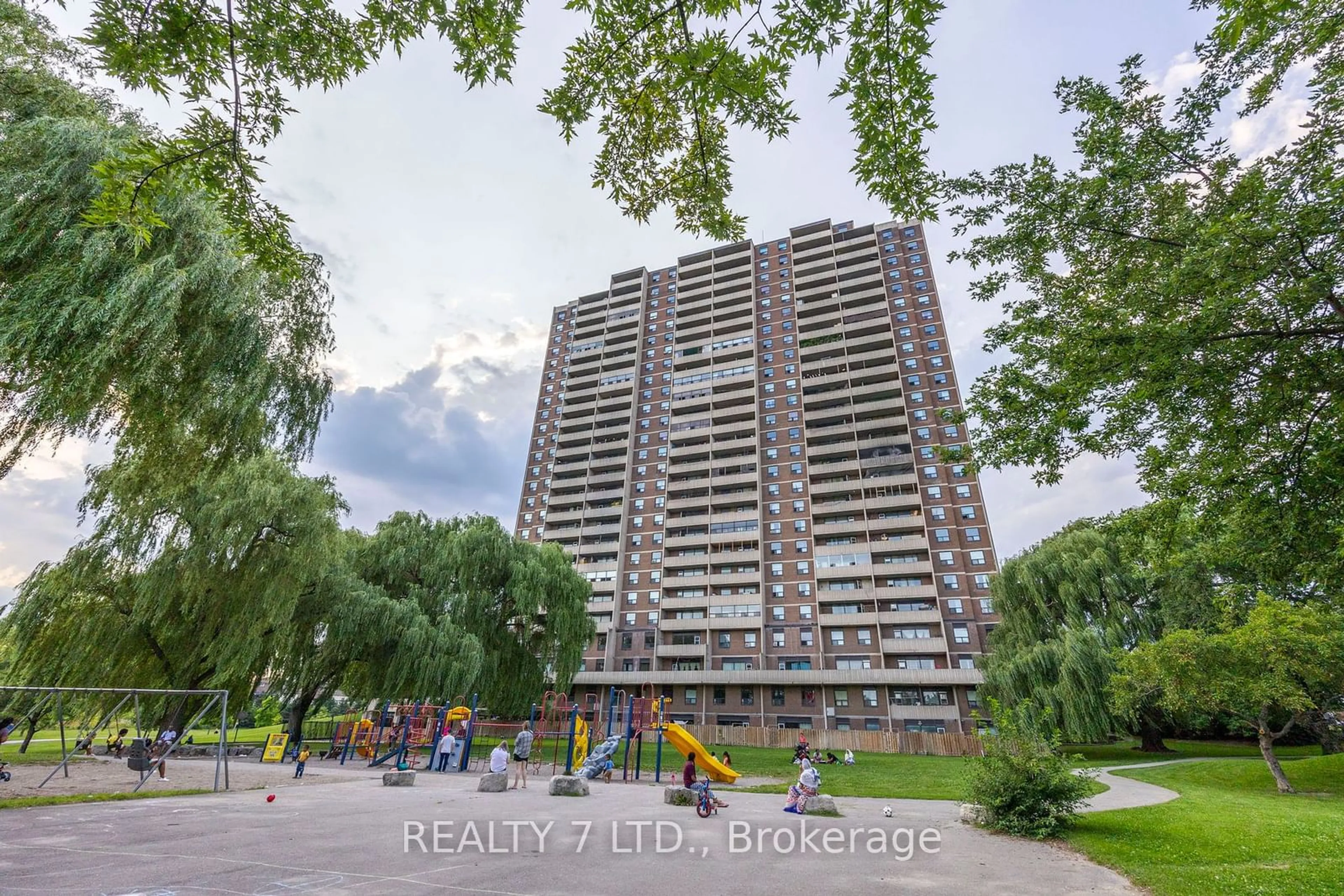 A pic from exterior of the house or condo for 3390 Weston Rd #1208, Toronto Ontario M9M 2X3