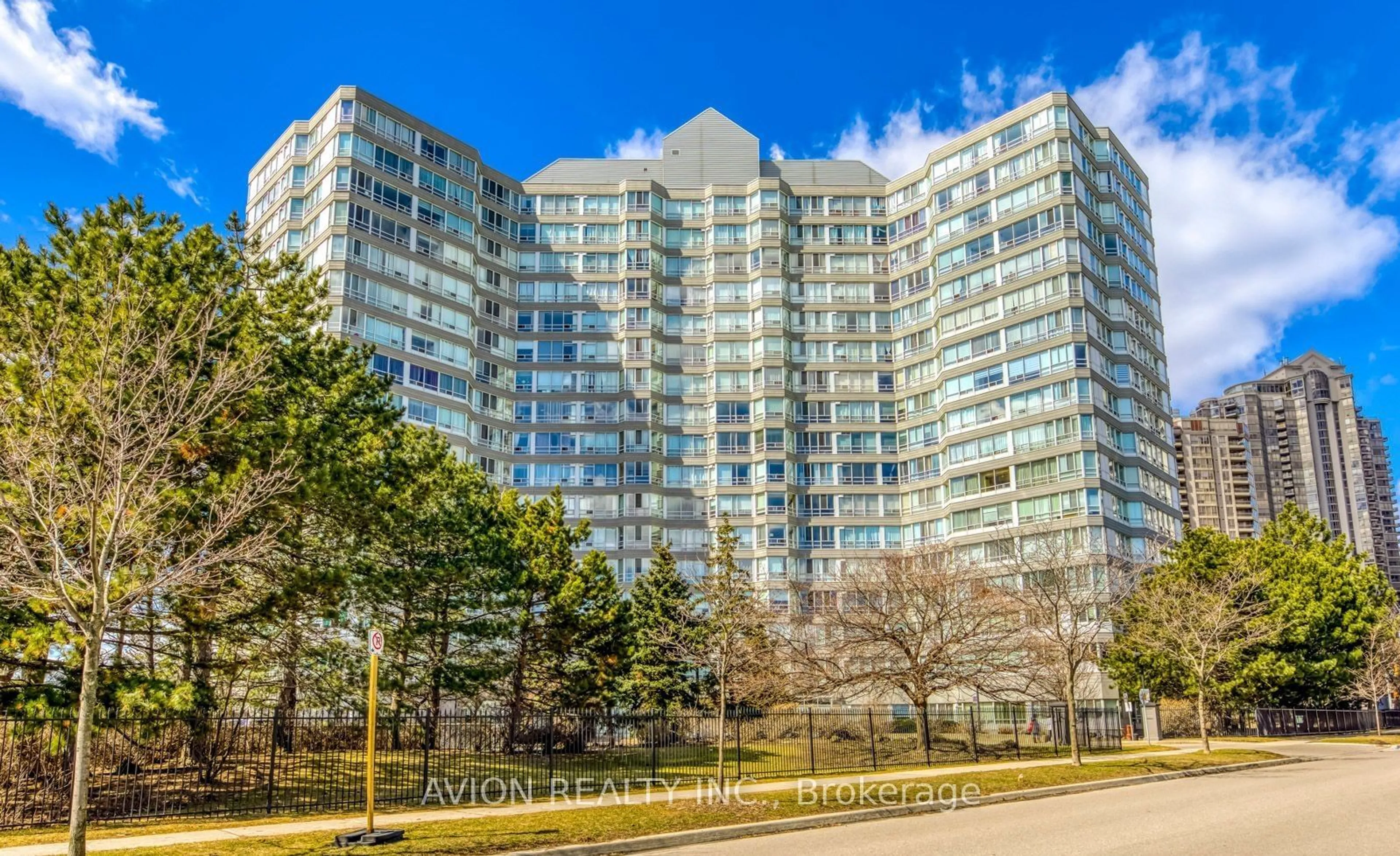 A pic from exterior of the house or condo for 50 Kingsbridge Garden Circ #709, Mississauga Ontario L5R 1Y2