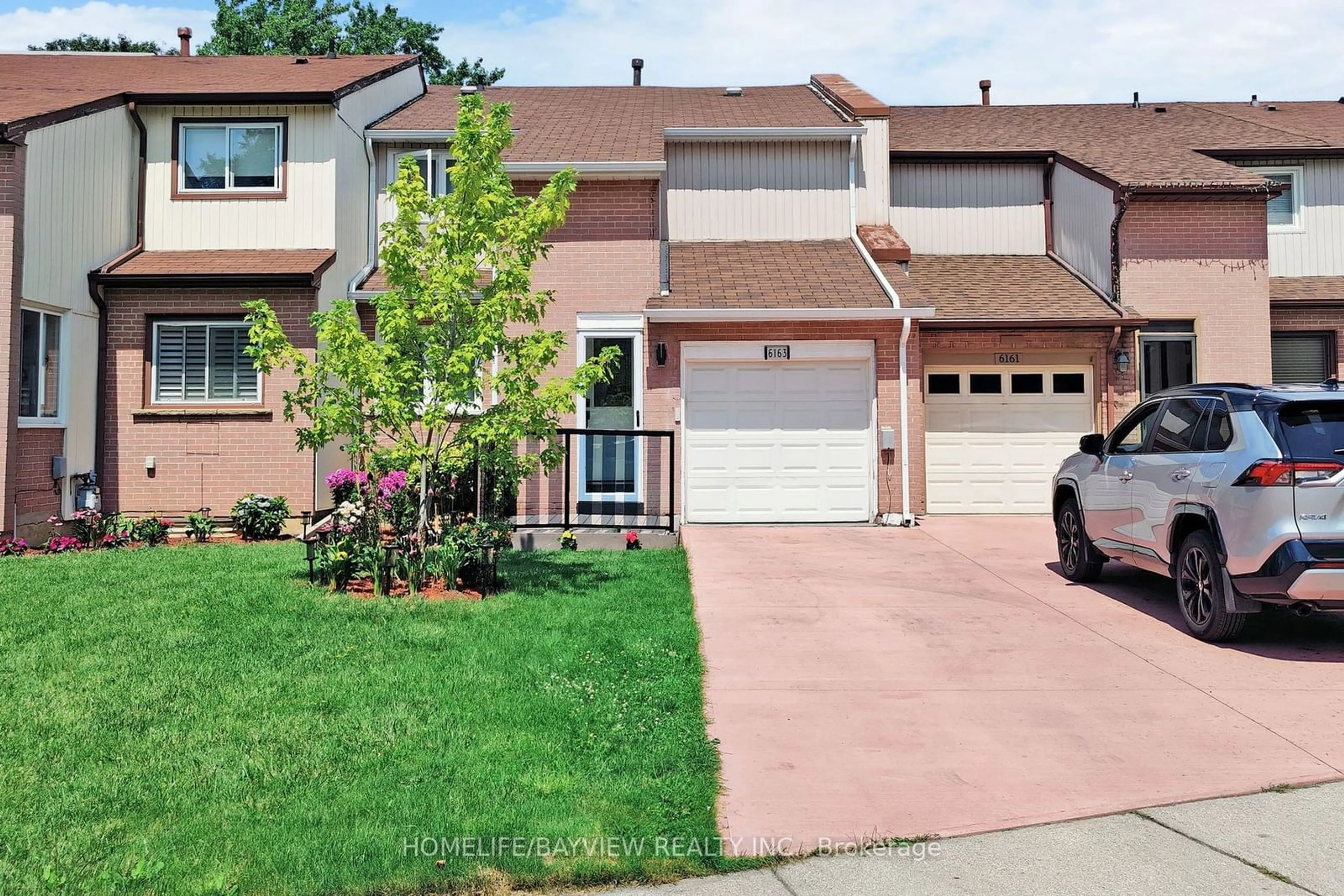 A pic from exterior of the house or condo for 6163 Townwood Crt, Mississauga Ontario L5N 2L4