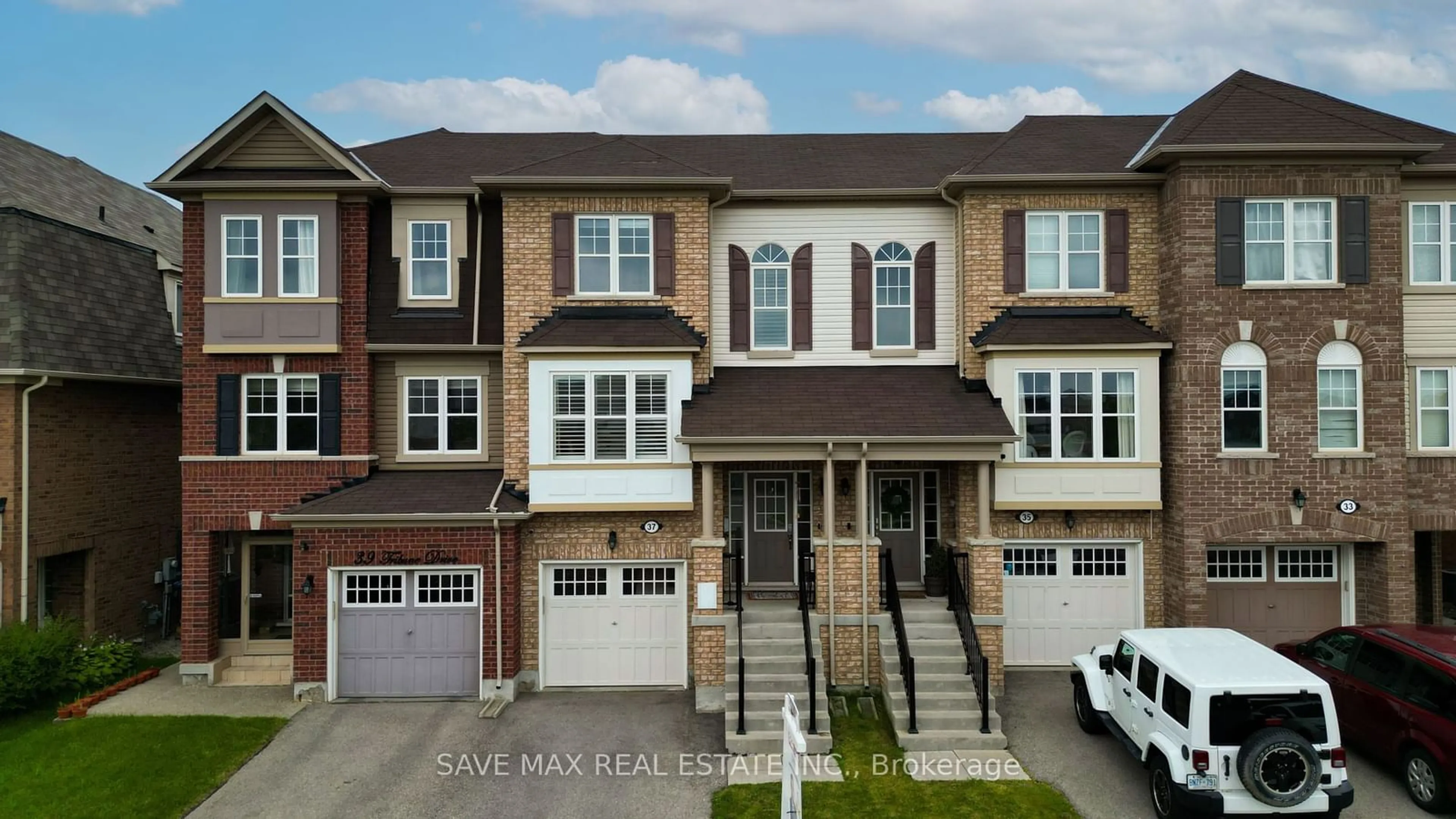 A pic from exterior of the house or condo for 37 Tribune Dr, Brampton Ontario L7A 0X5