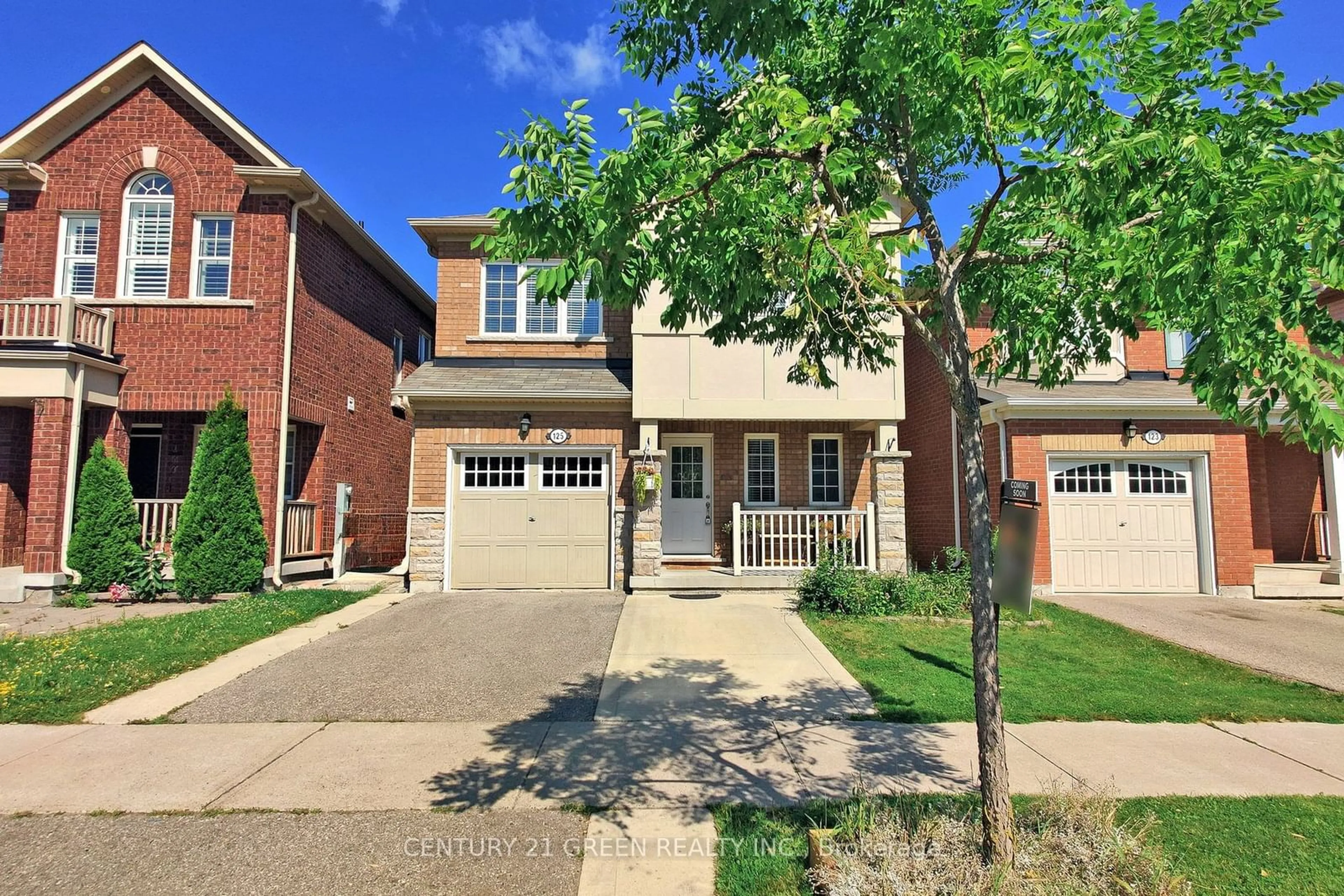 Home with brick exterior material for 125 Vanhorne Clse, Brampton Ontario L7A 4E9