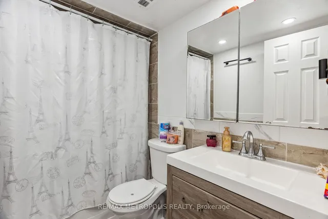 Additional property image - 15 London Green Crt Unit 509