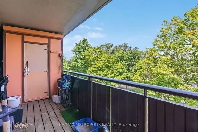 Additional property image - 15 London Green Crt Unit 509