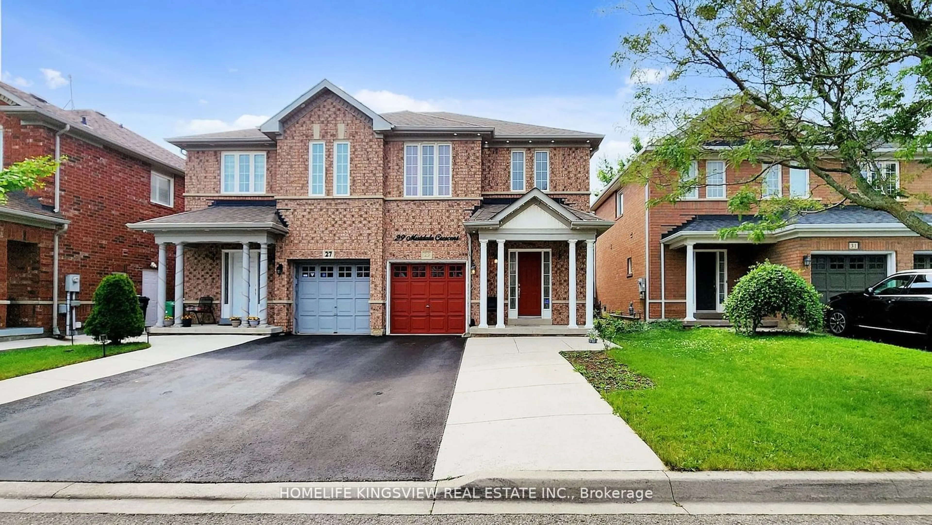 Home with brick exterior material for 29 Mistdale Cres, Brampton Ontario L7A 1S2