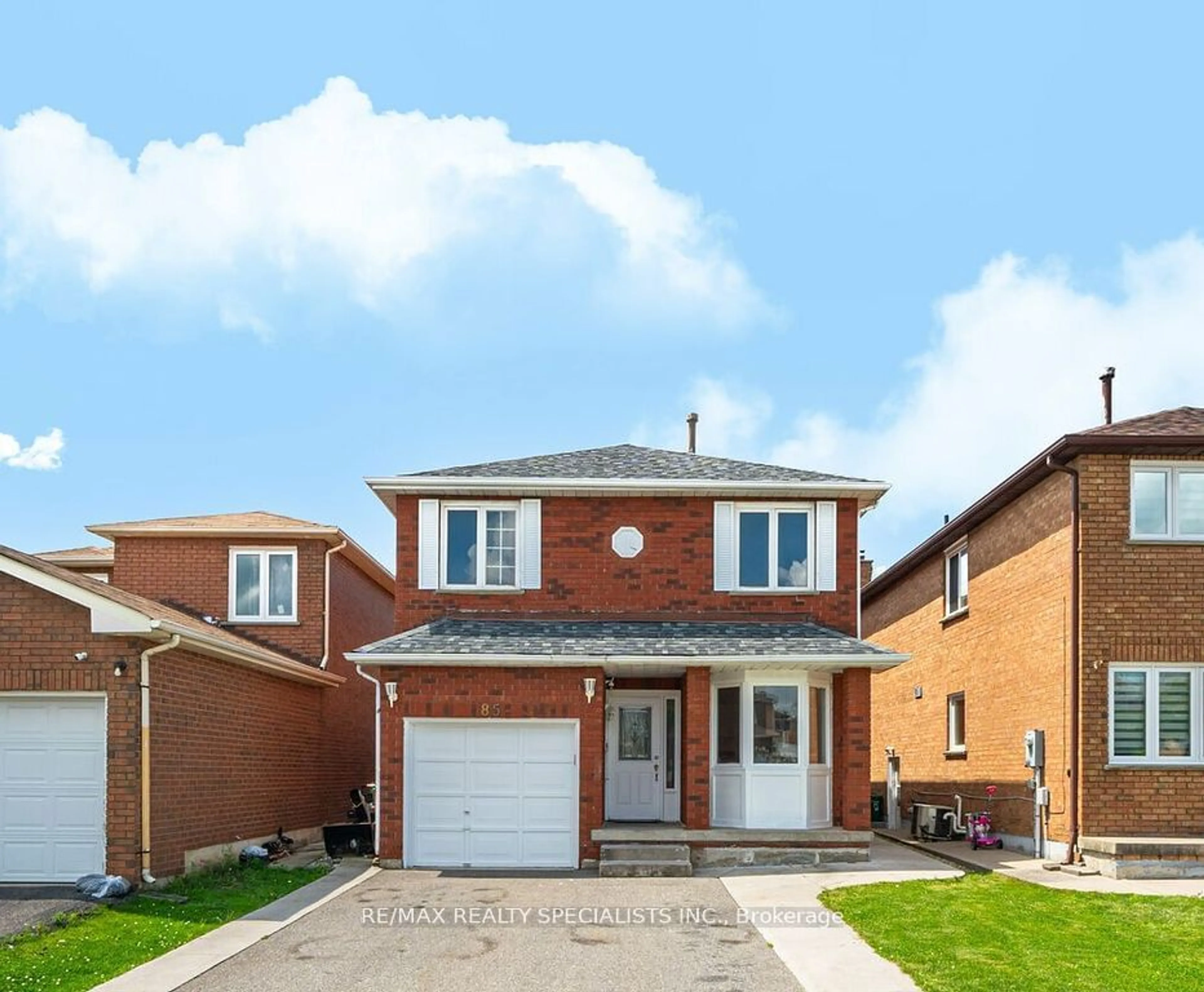 Home with brick exterior material for 85 Creditstone Rd, Brampton Ontario L6Y 4E9