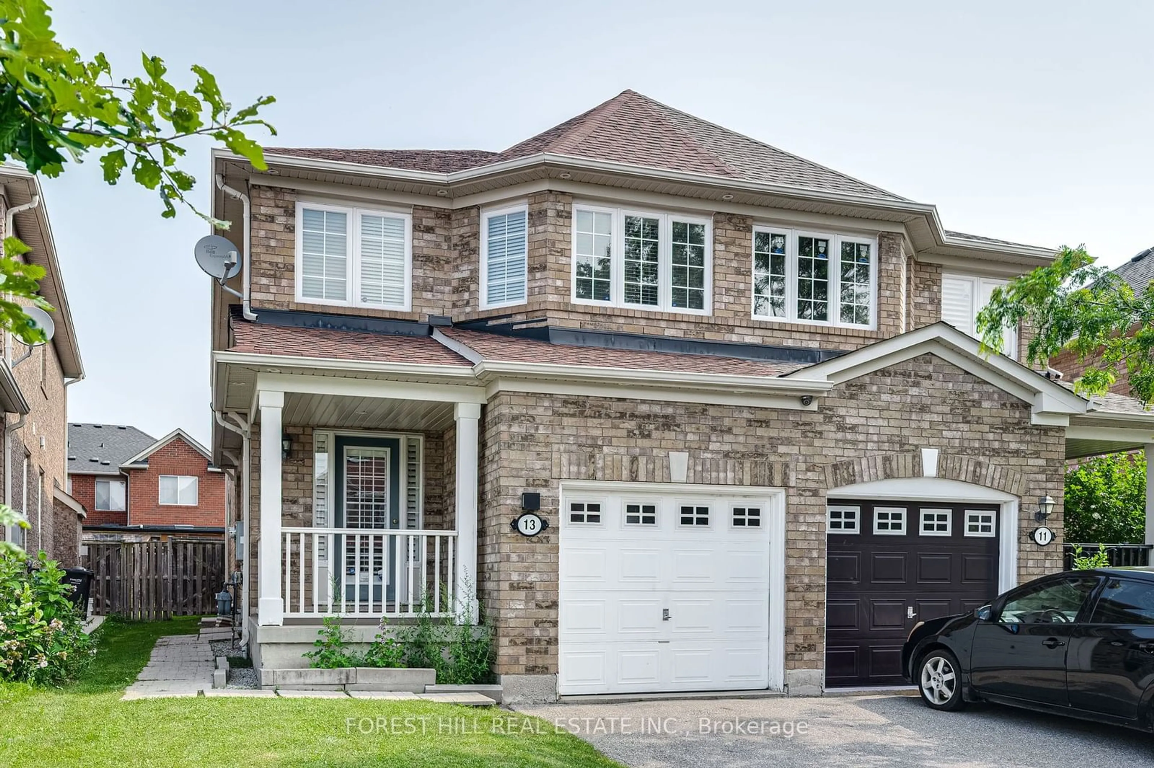 Home with brick exterior material for 13 Eastway St, Brampton Ontario L6S 6L5