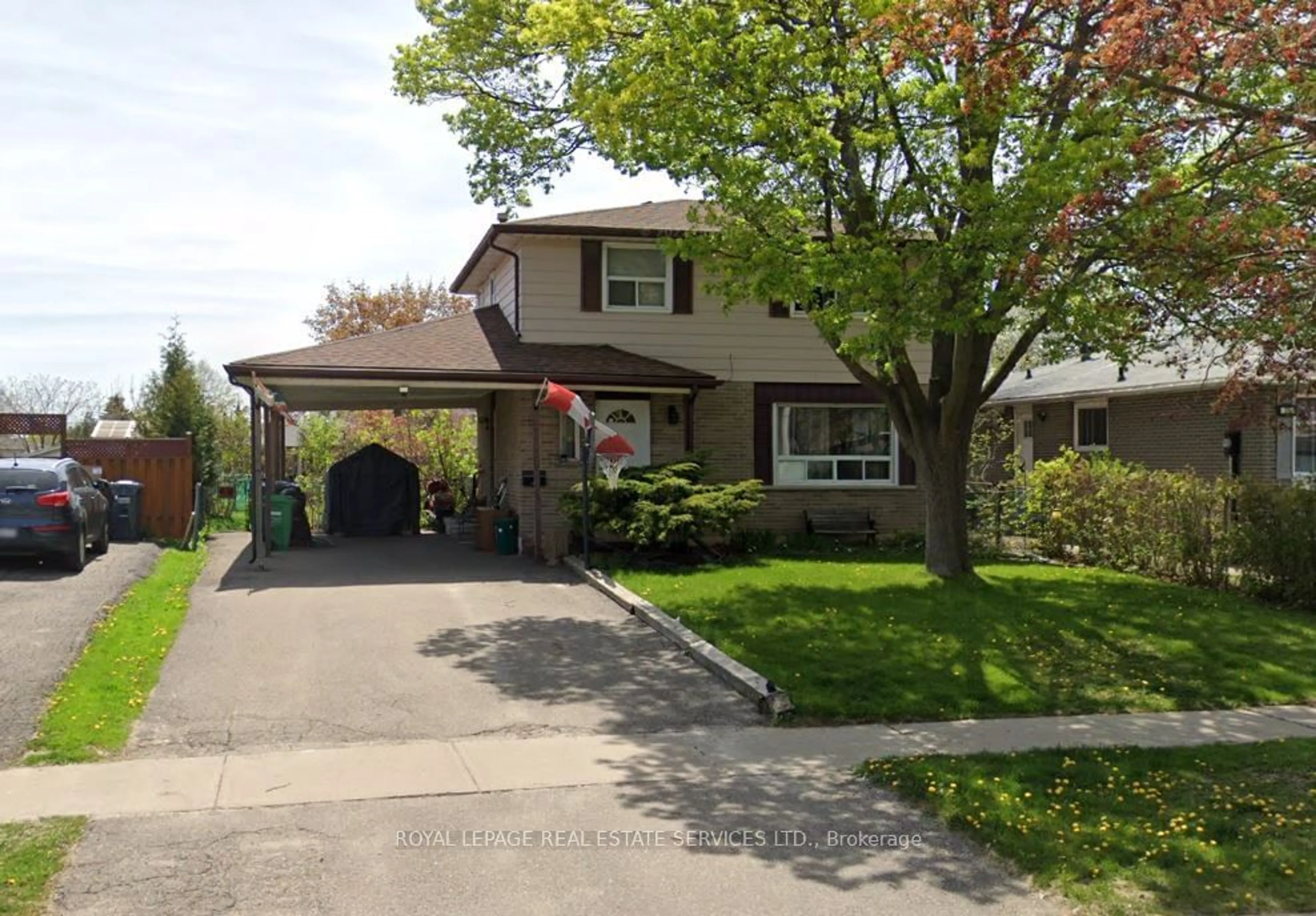 Frontside or backside of a home for 27 Gable Dr, Brampton Ontario L6V 2H2